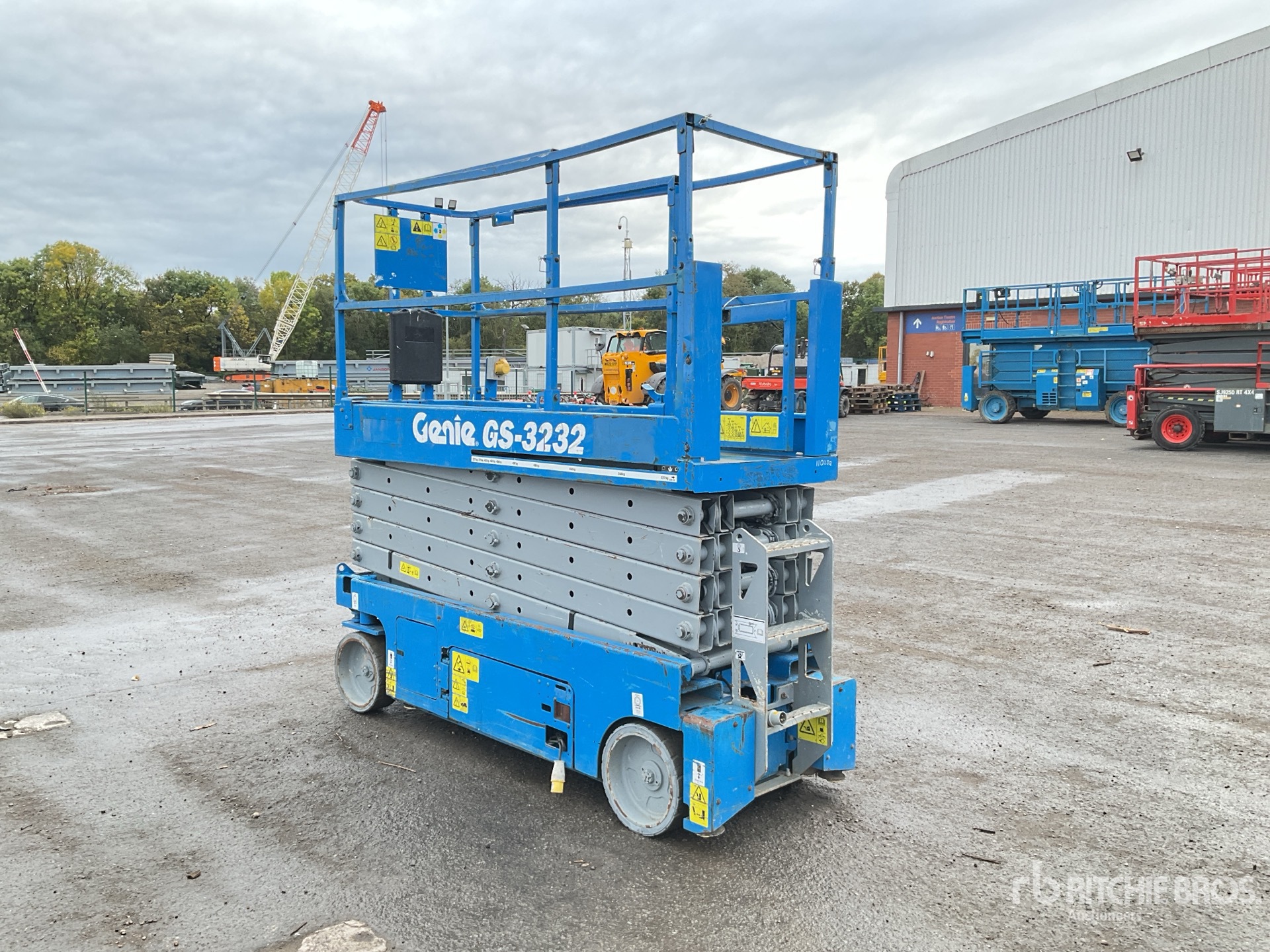 2011 Genie GS-3232