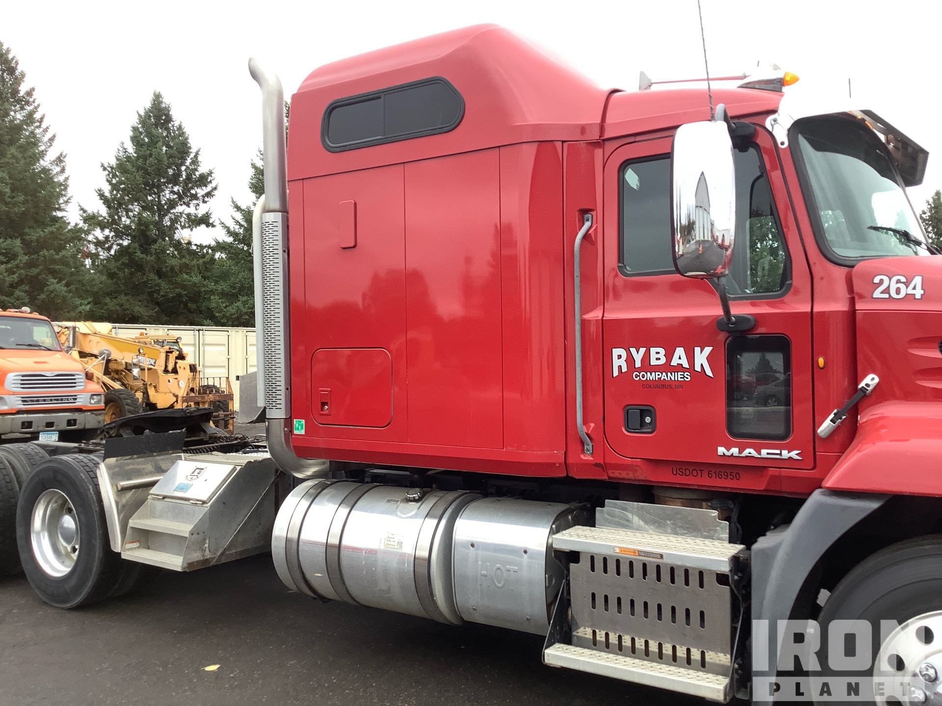 2012 Mack CXU613