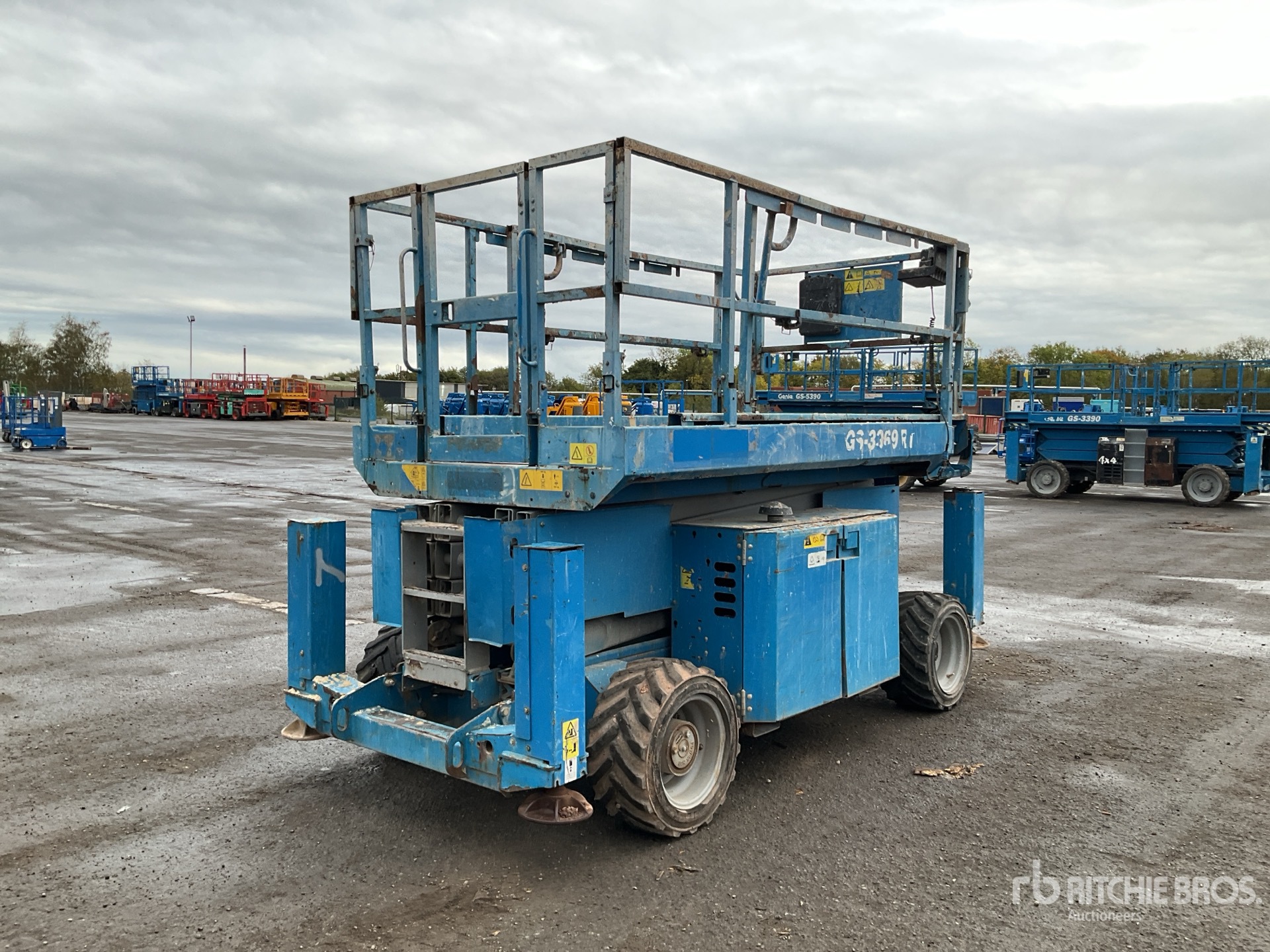 2012 Genie GS-3369RT