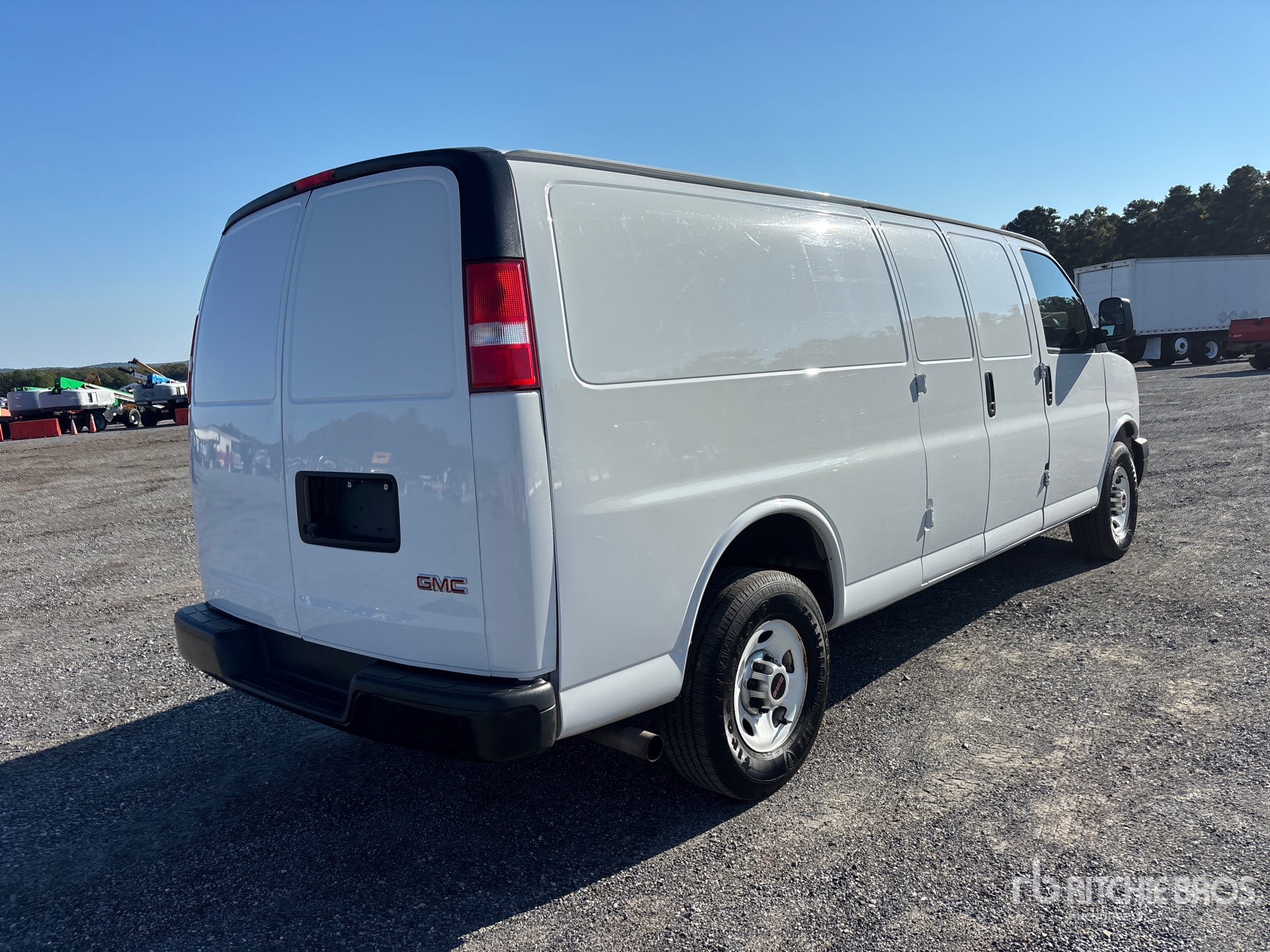2020 GMC SAVANA G2500