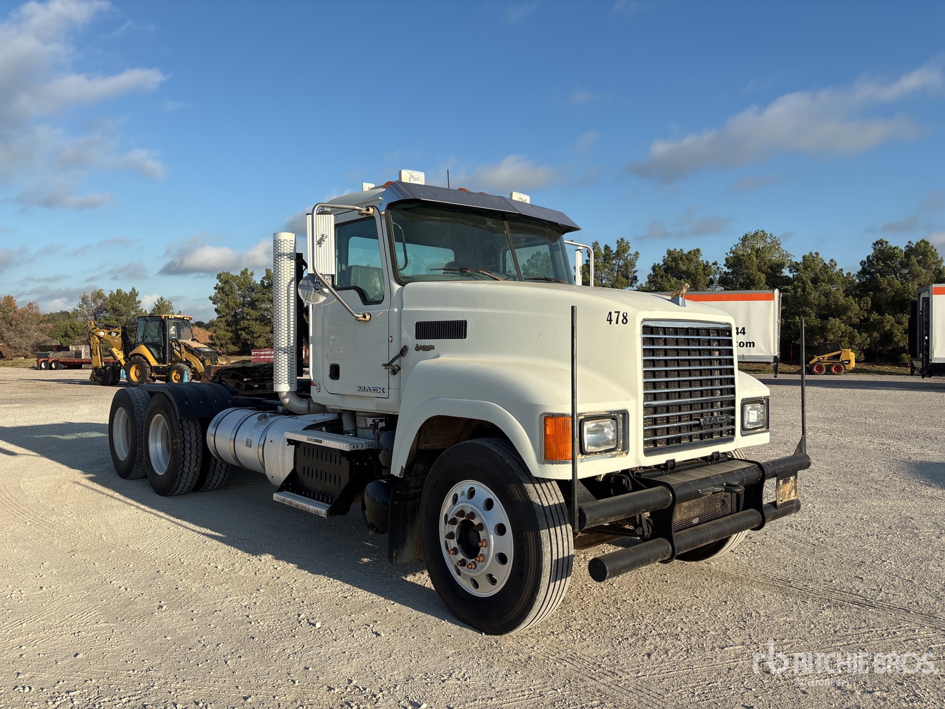 2015 Mack CHU613