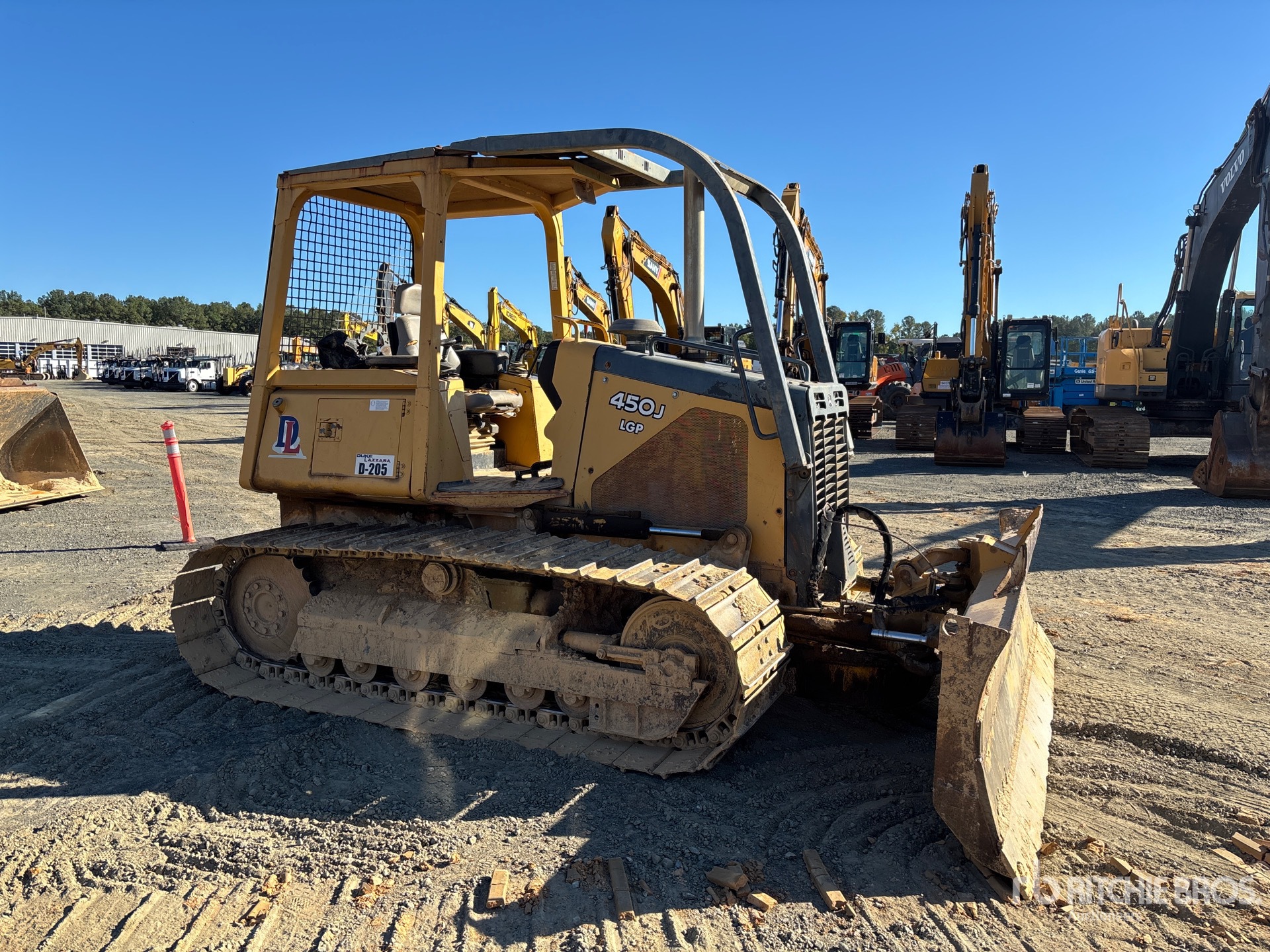 2004 John Deere 450H LGP