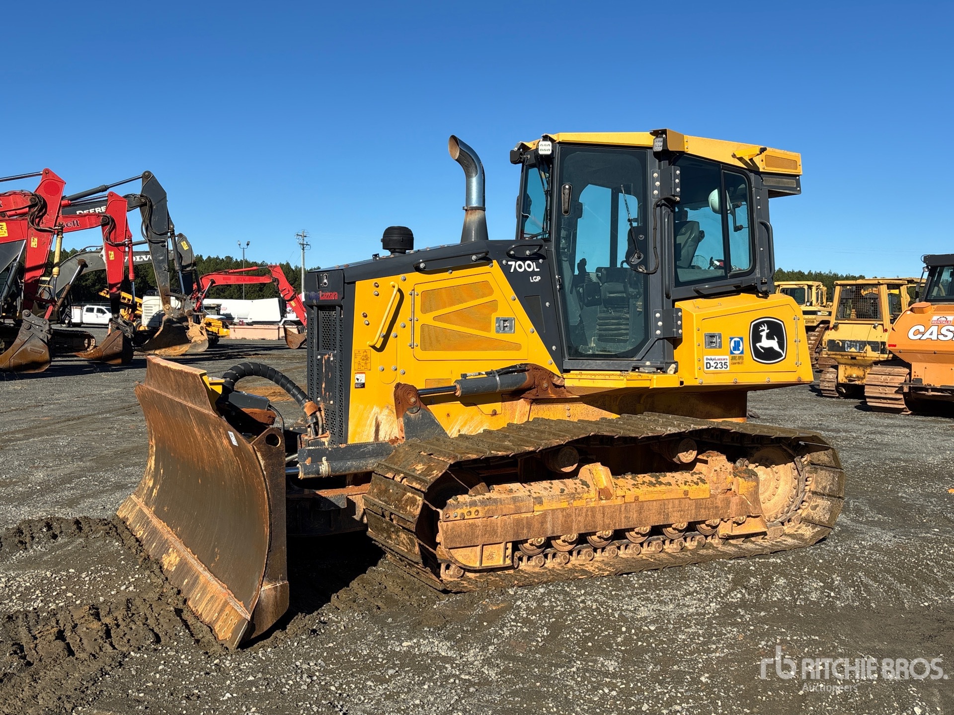 Photo of 2022 John Deere 700L XLT