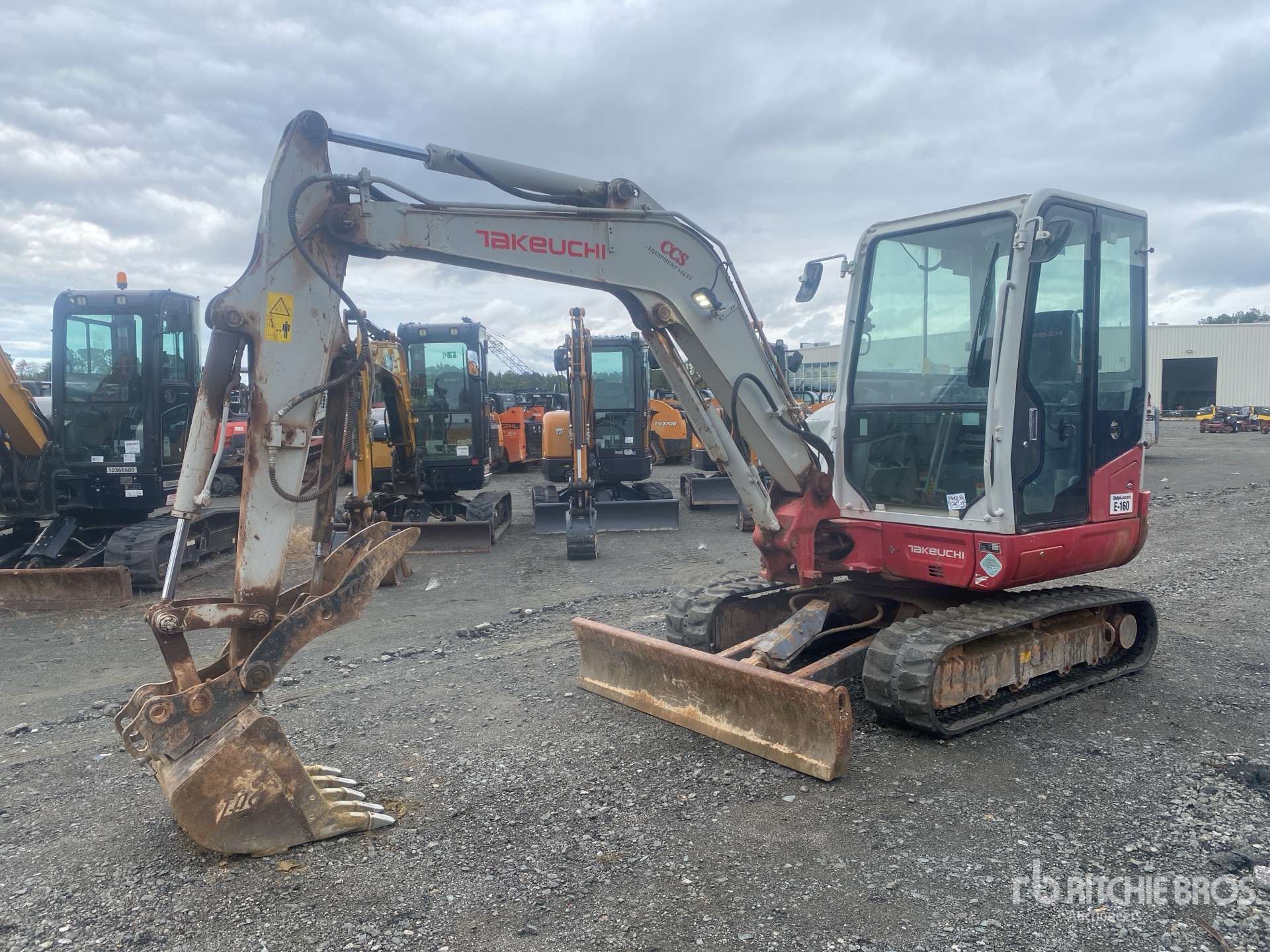 Photo of 2020 Takeuchi TB240