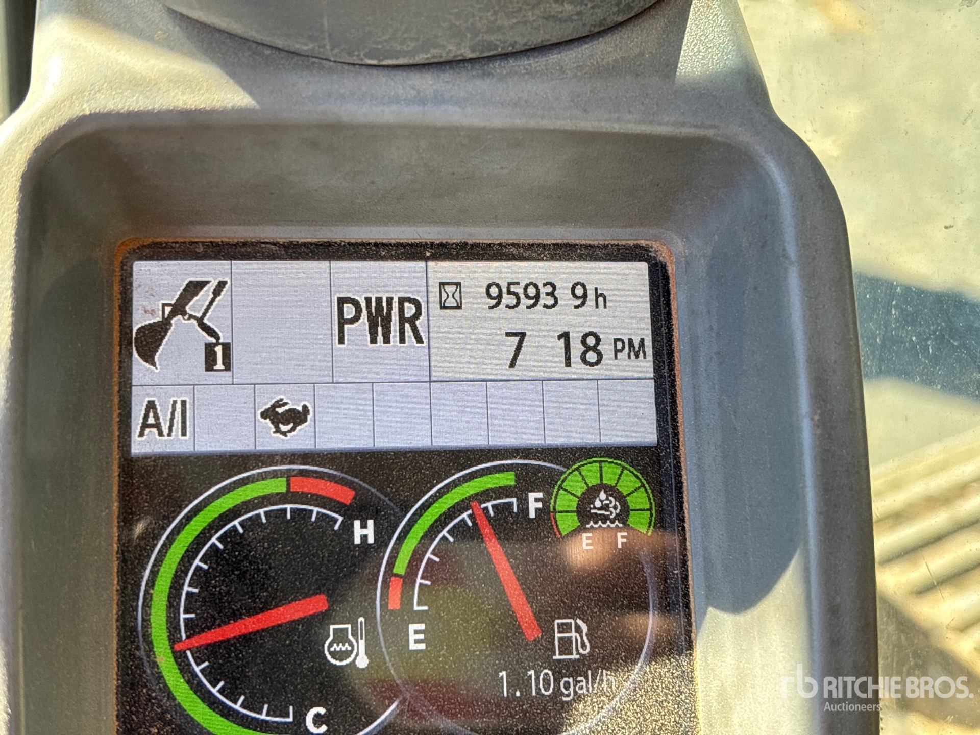 2018 John Deere 210GLC
