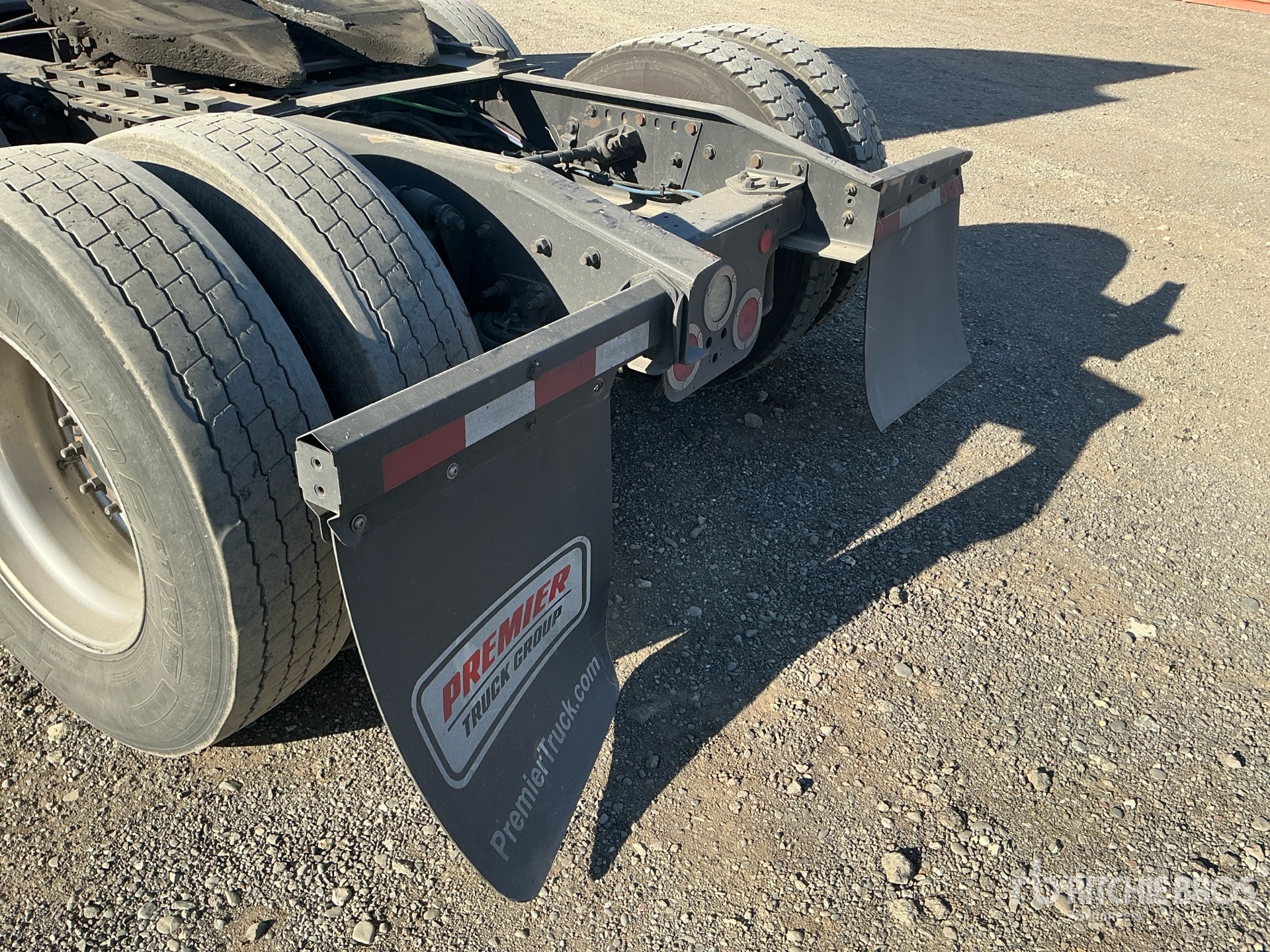 2021 Freightliner CASCADIA 126