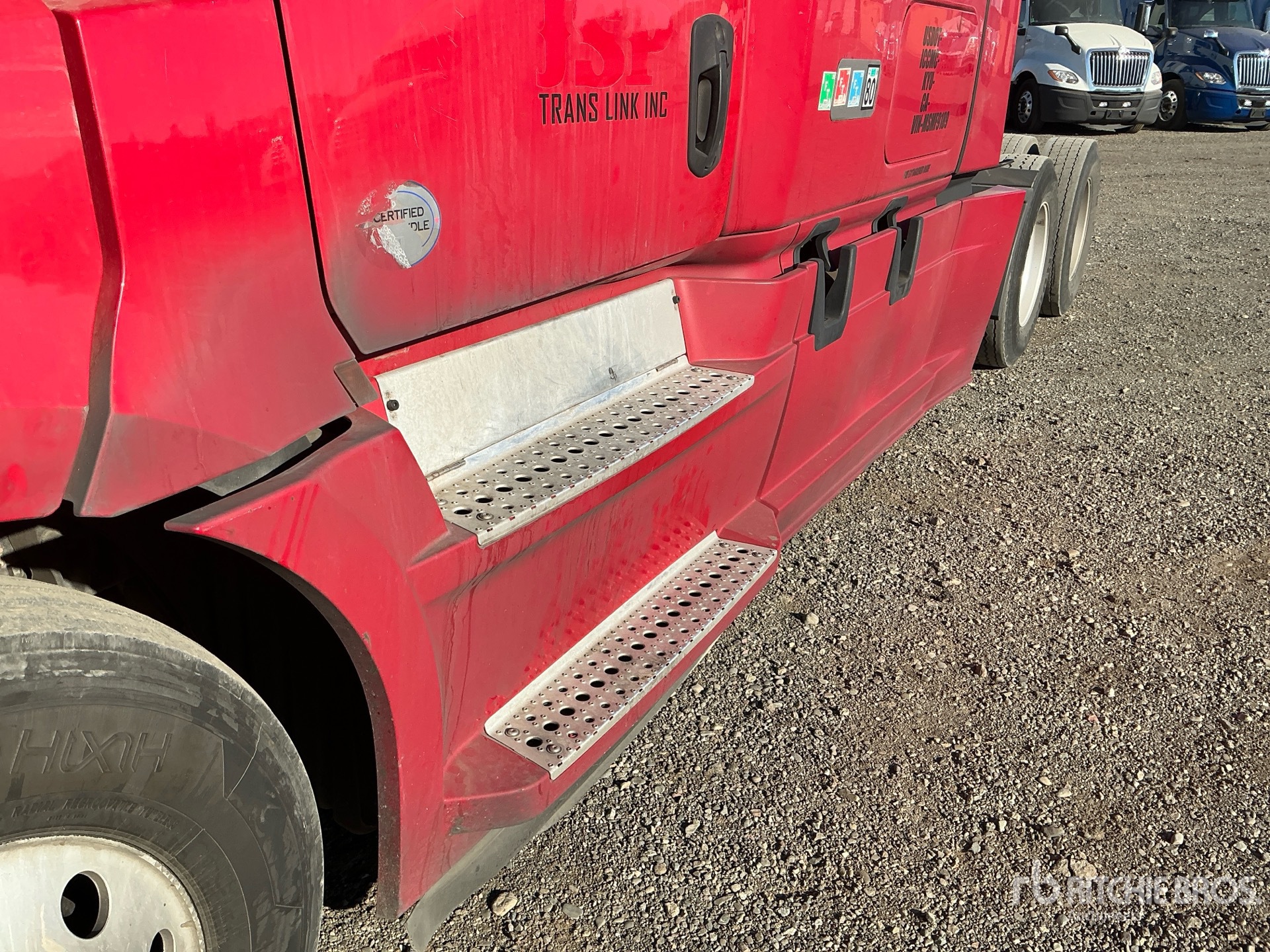 2021 Freightliner CASCADIA 126