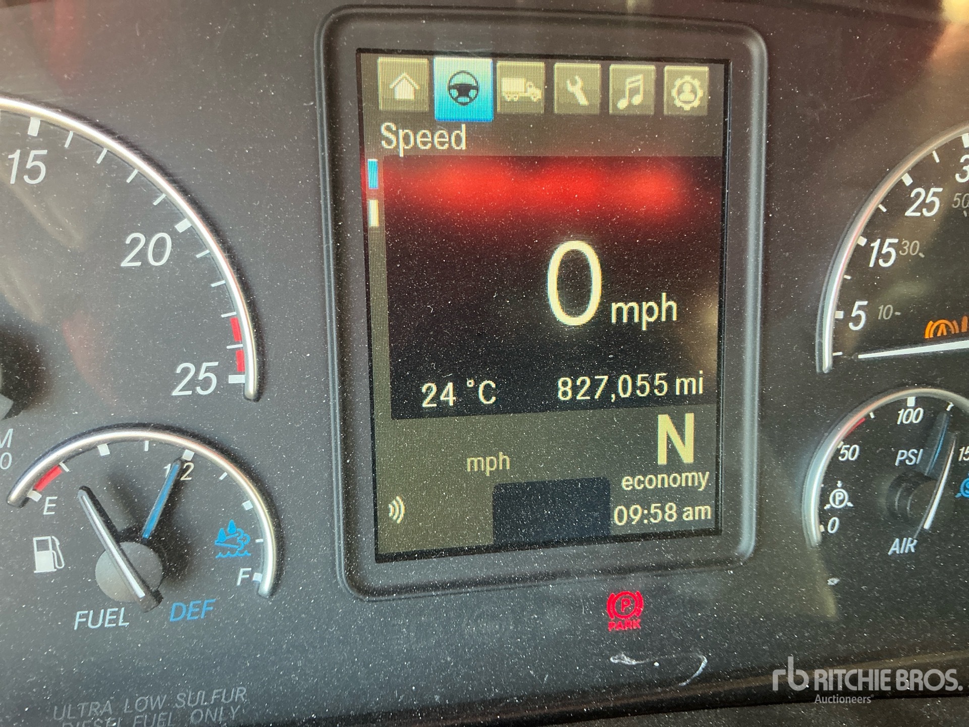 2021 Freightliner CASCADIA 126