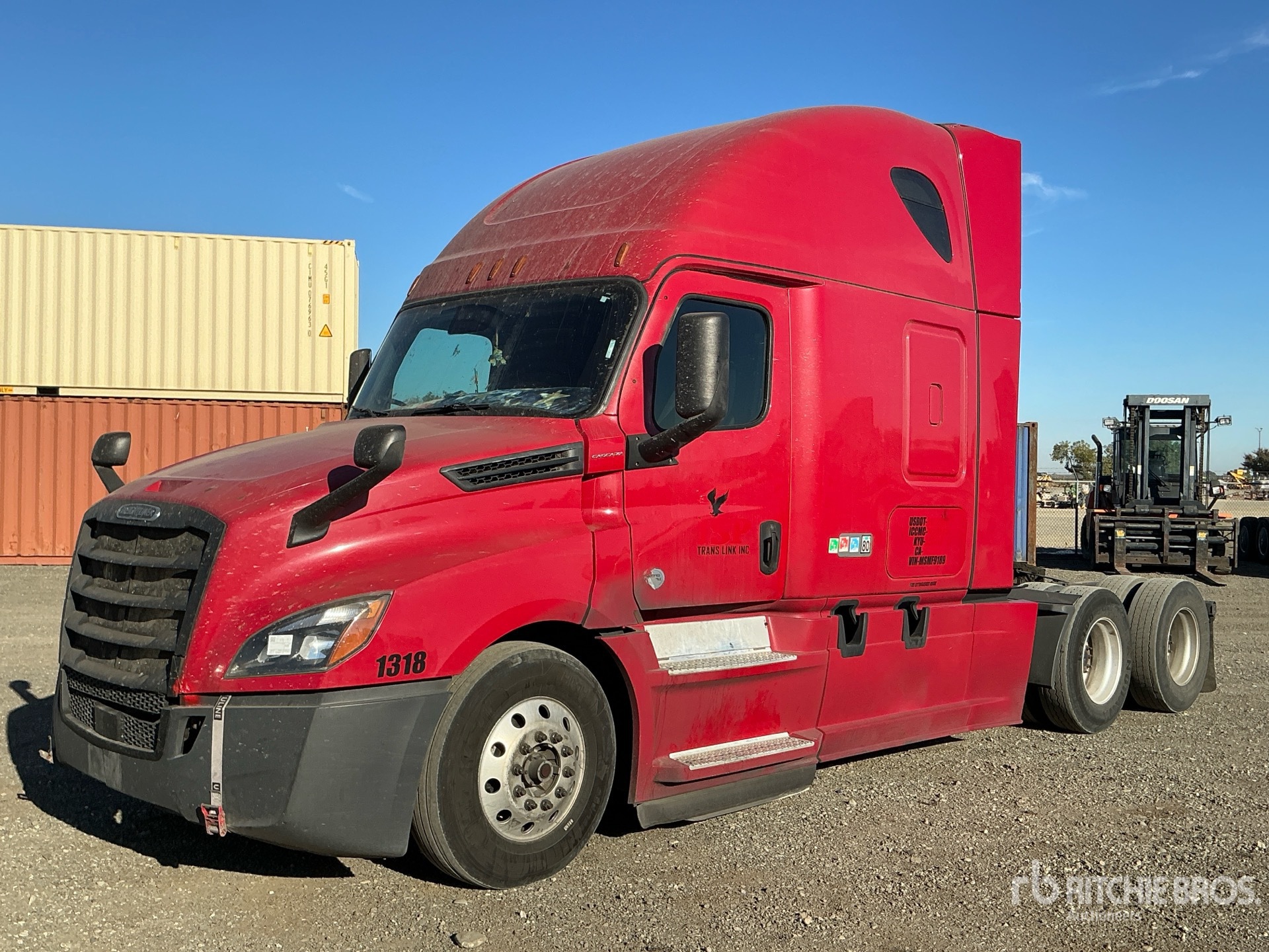 2021 Freightliner CASCADIA 126