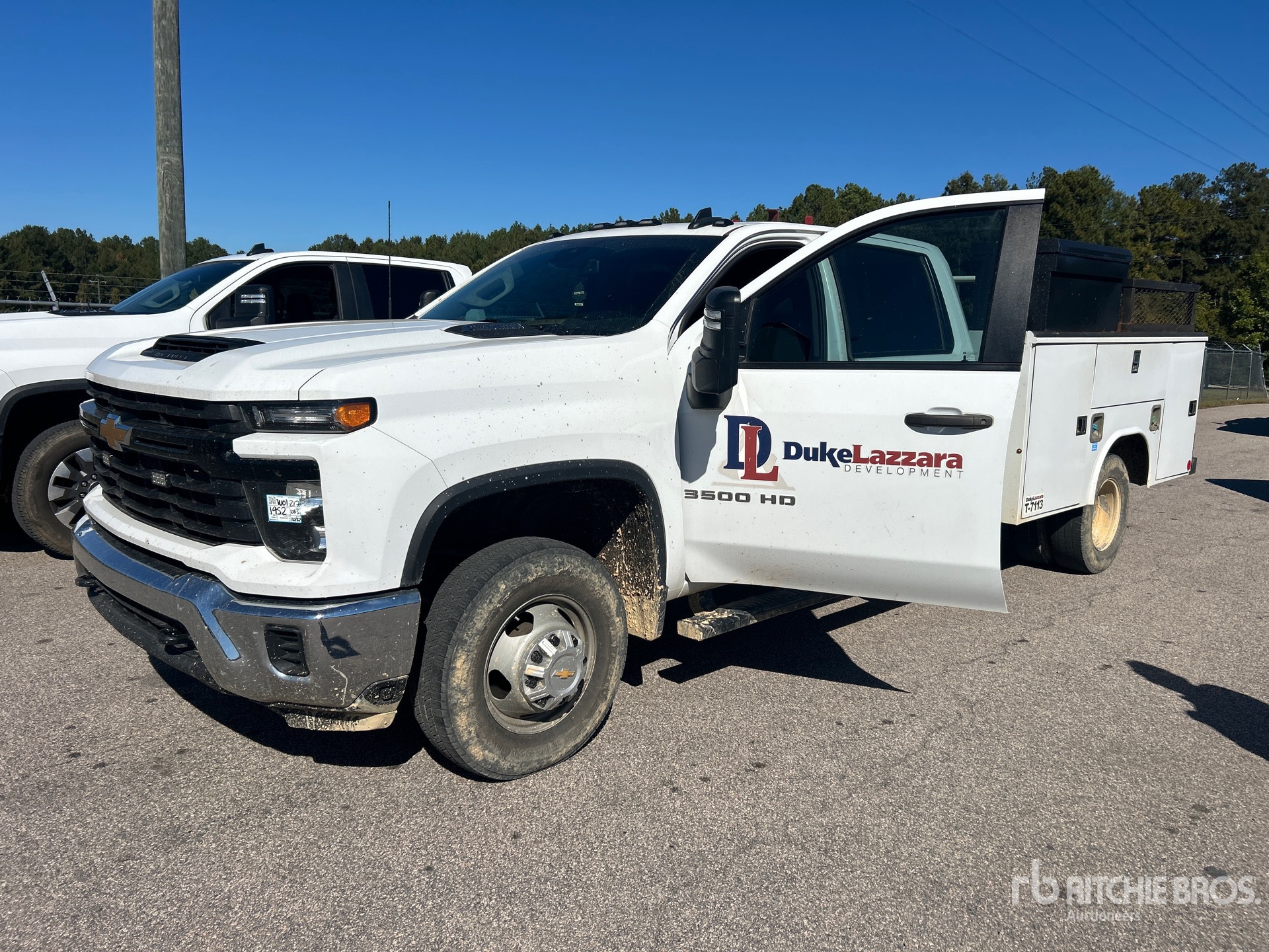Photo of 2024 Chevrolet SILVERADO 3500H