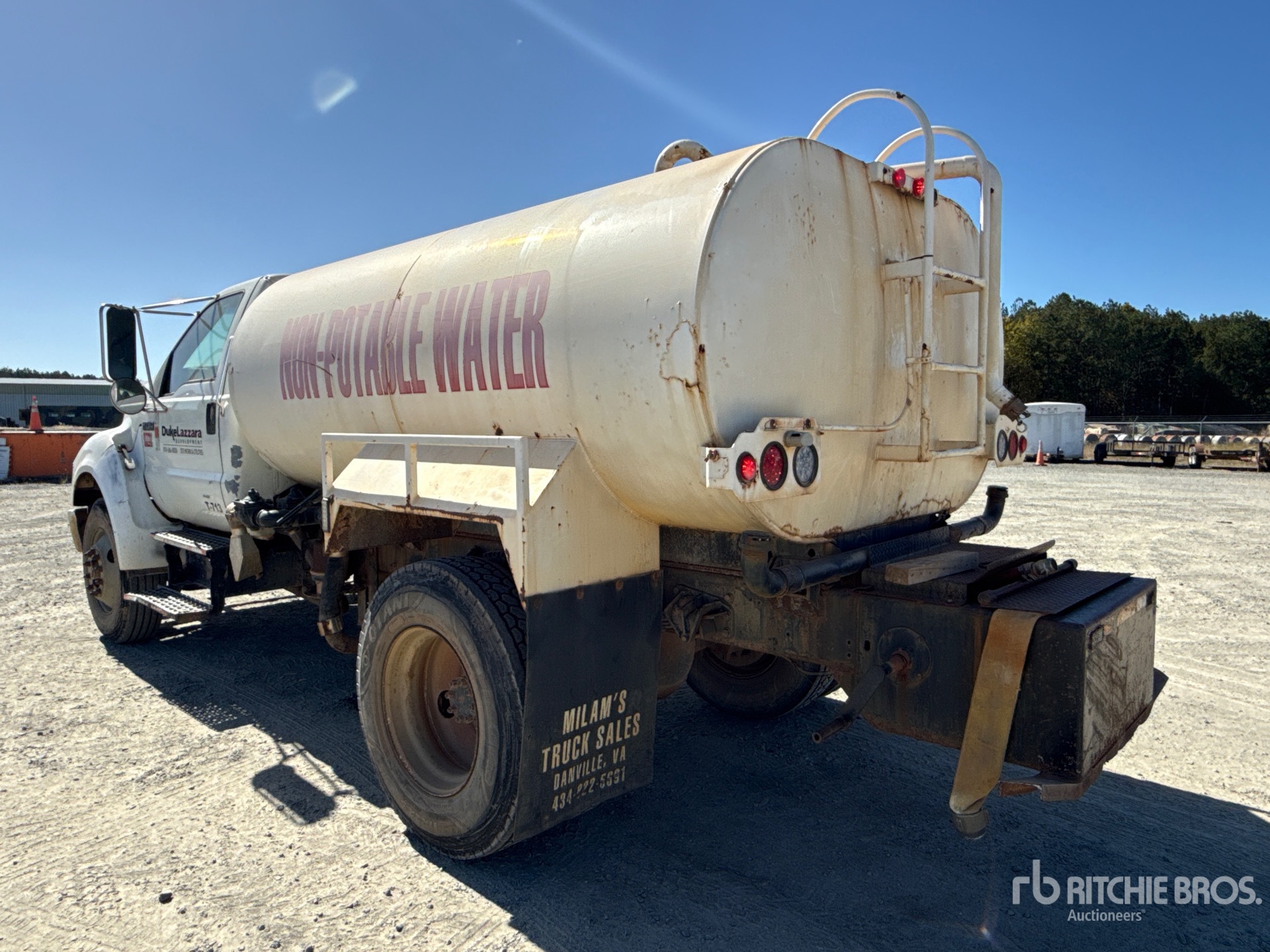2006 Ford F-750
