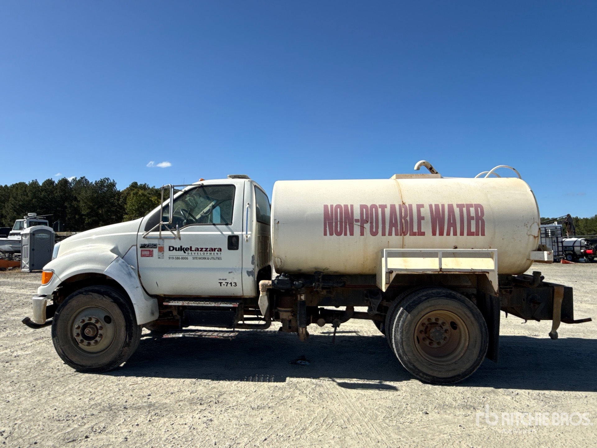 2006 Ford F-750