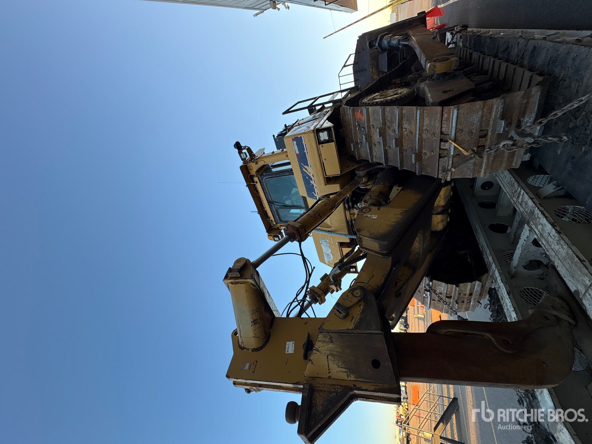 2004 Caterpillar D9R