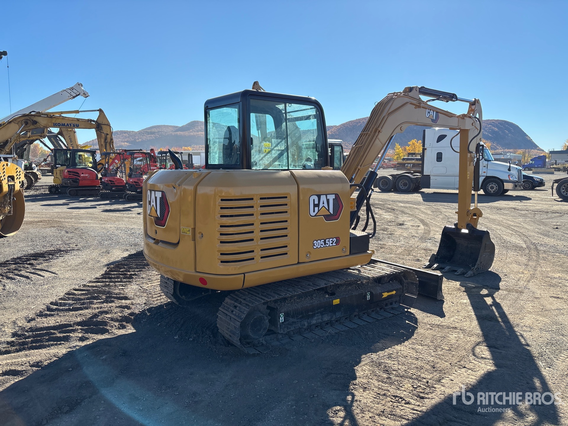 2023 Caterpillar 305.5E2