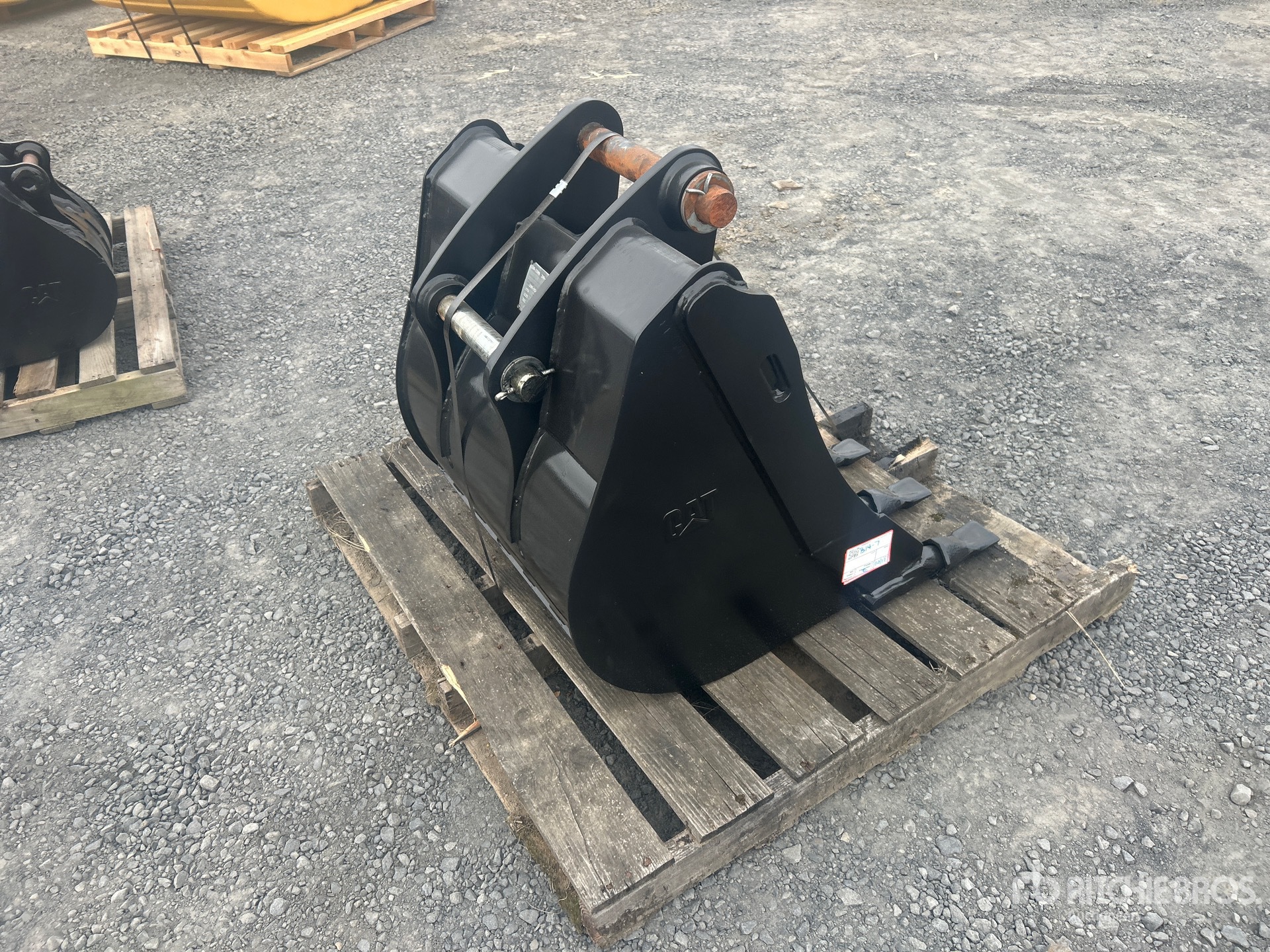Caterpillar 30 IN 0.3 CYD - FITS CAT 430E