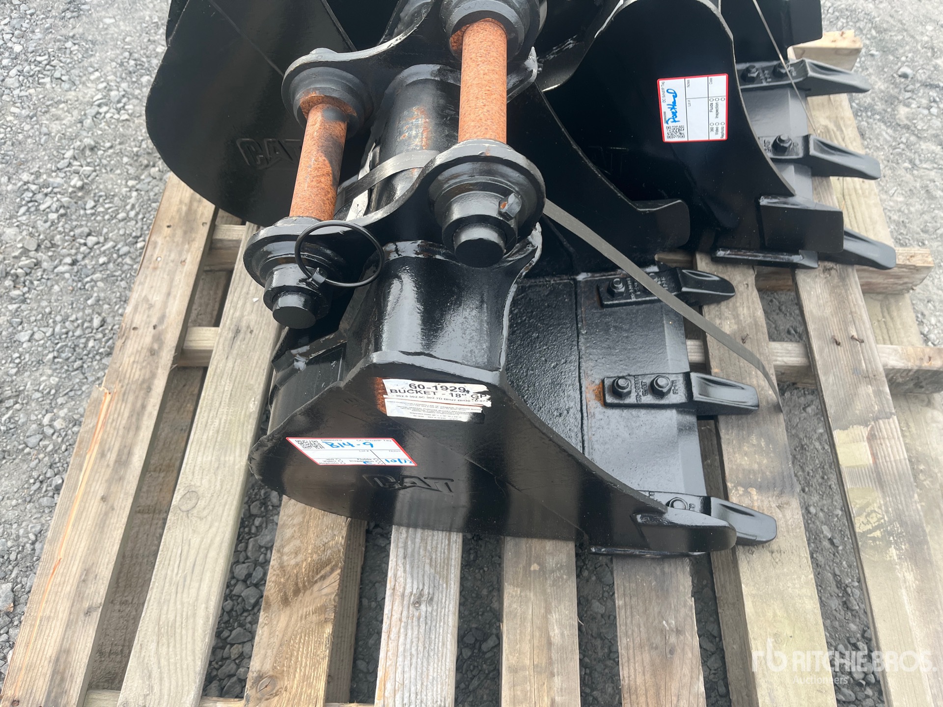 Caterpillar 16 IN DIGGING - FITS 302.2D