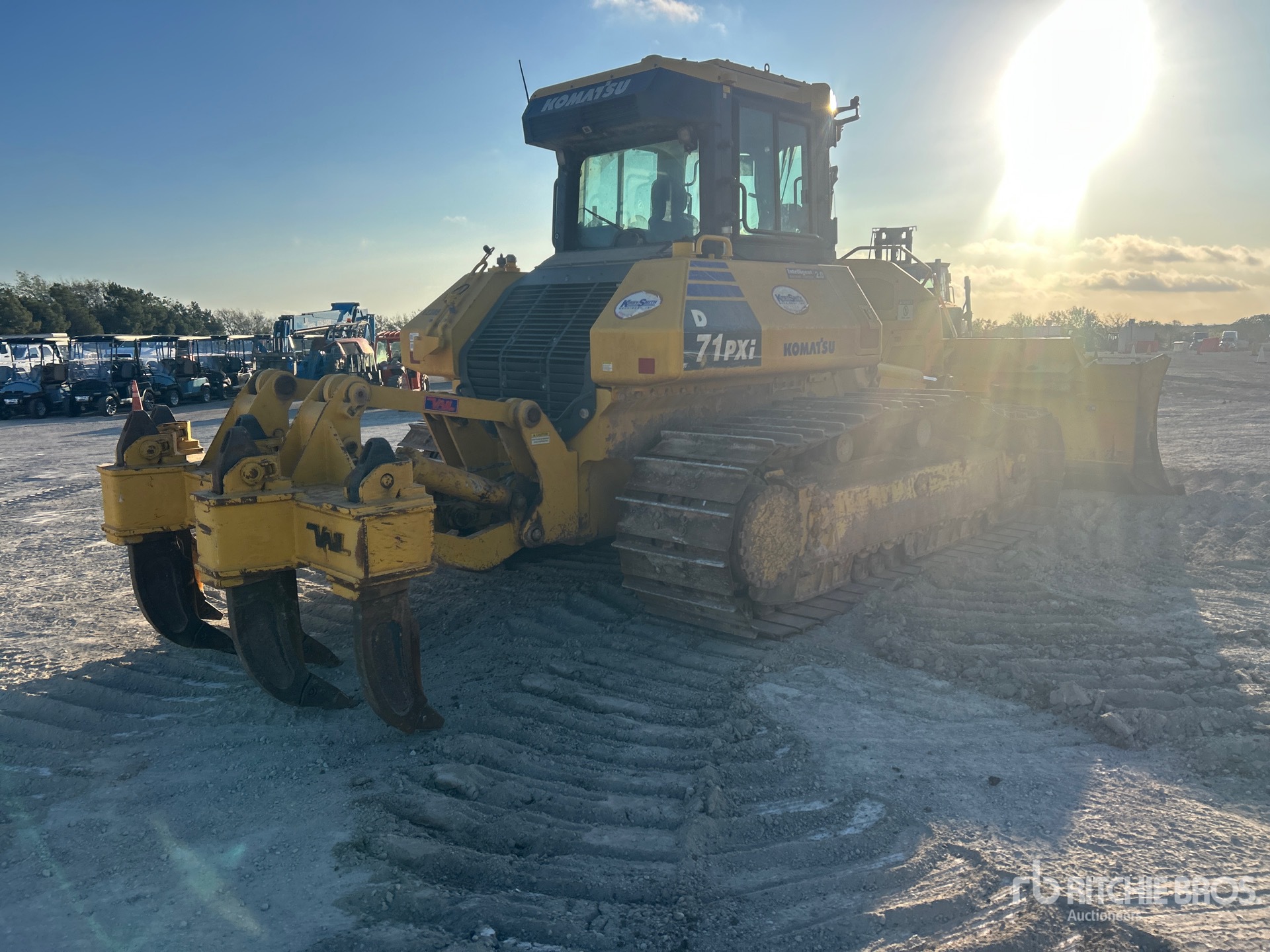 2023 Komatsu D71PXI-24