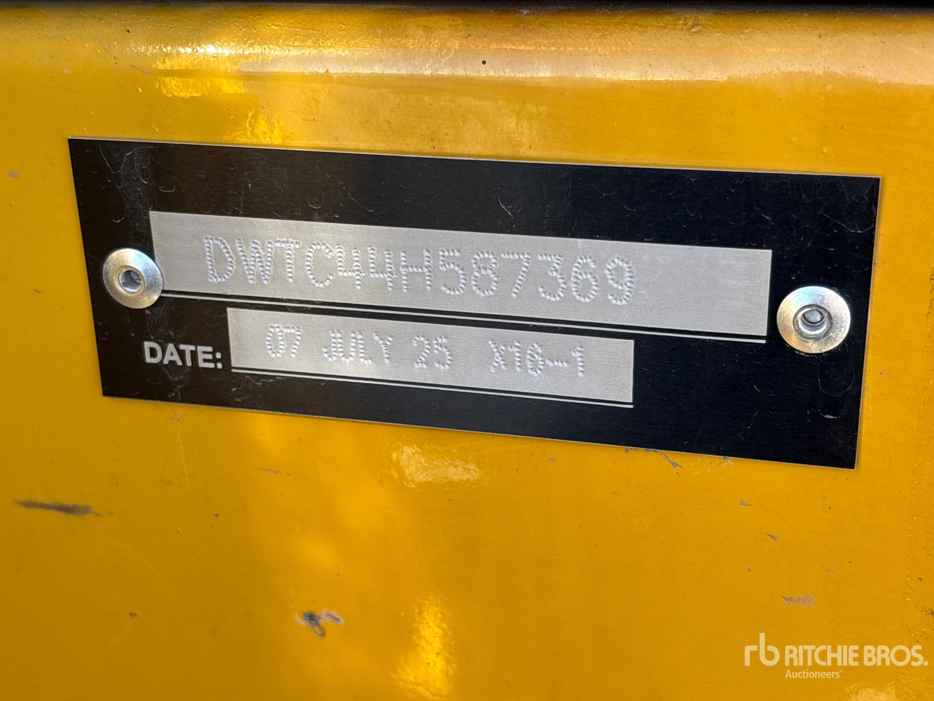 2003 John Deere TC44H