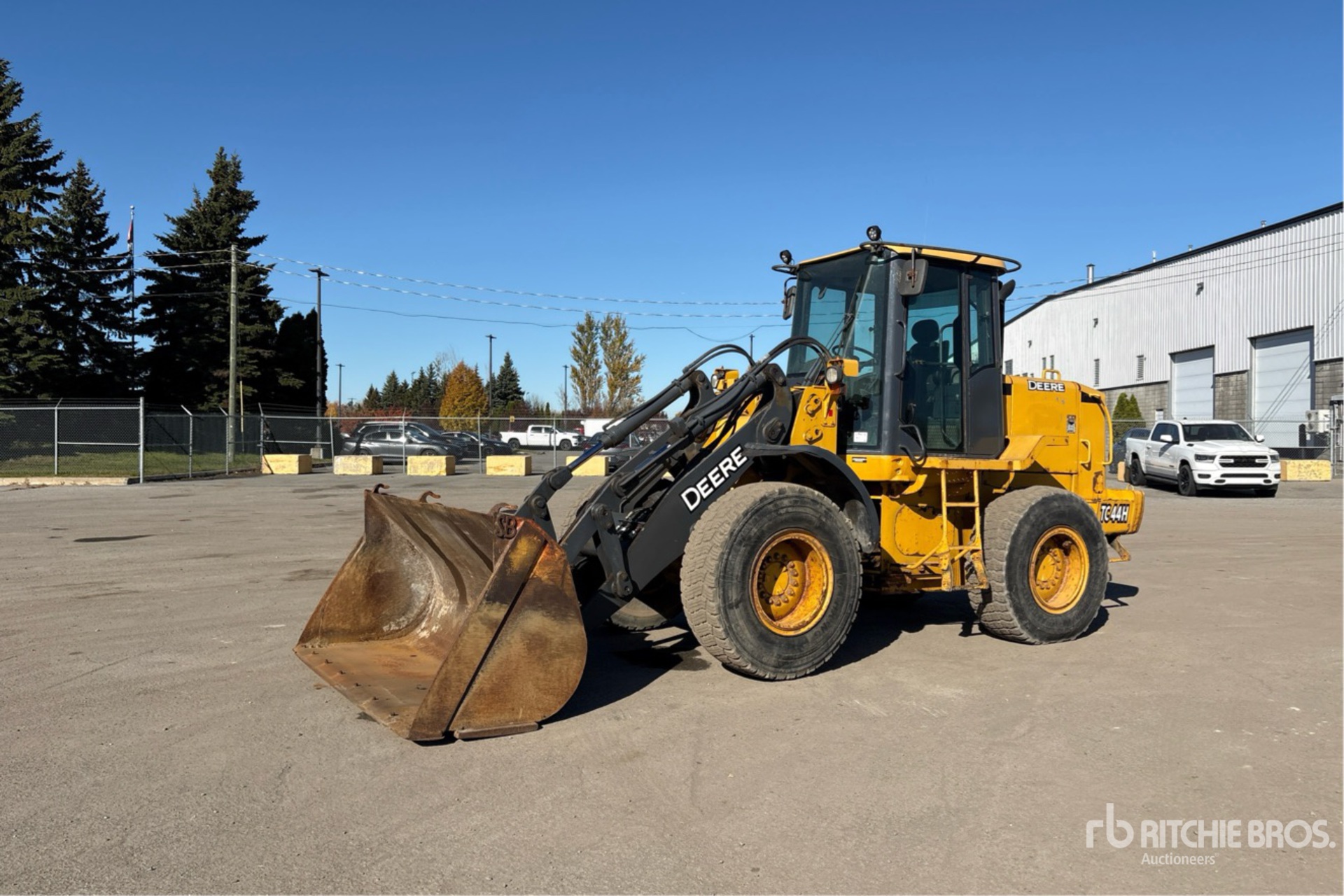 2003 John Deere TC44H