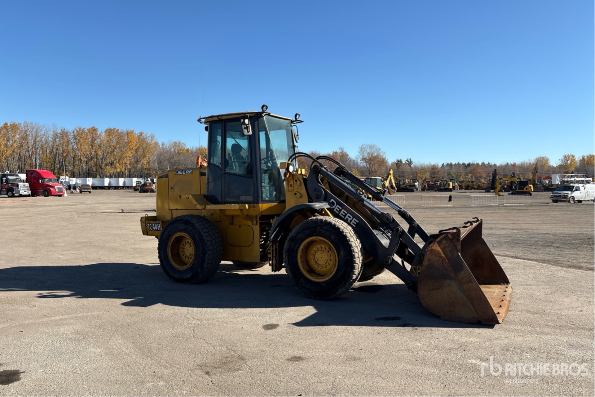2003 John Deere TC44H