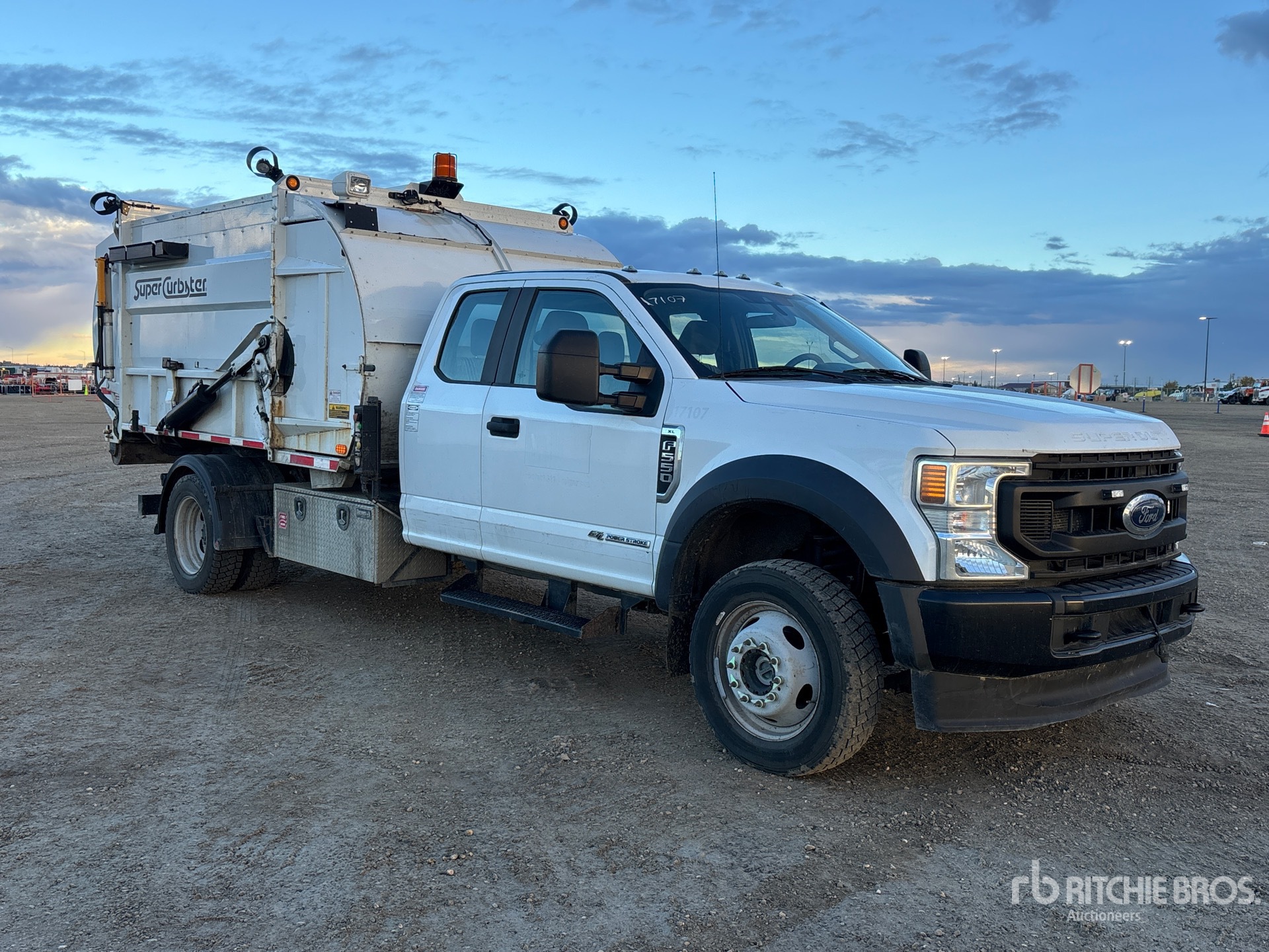 2021 Ford F-550