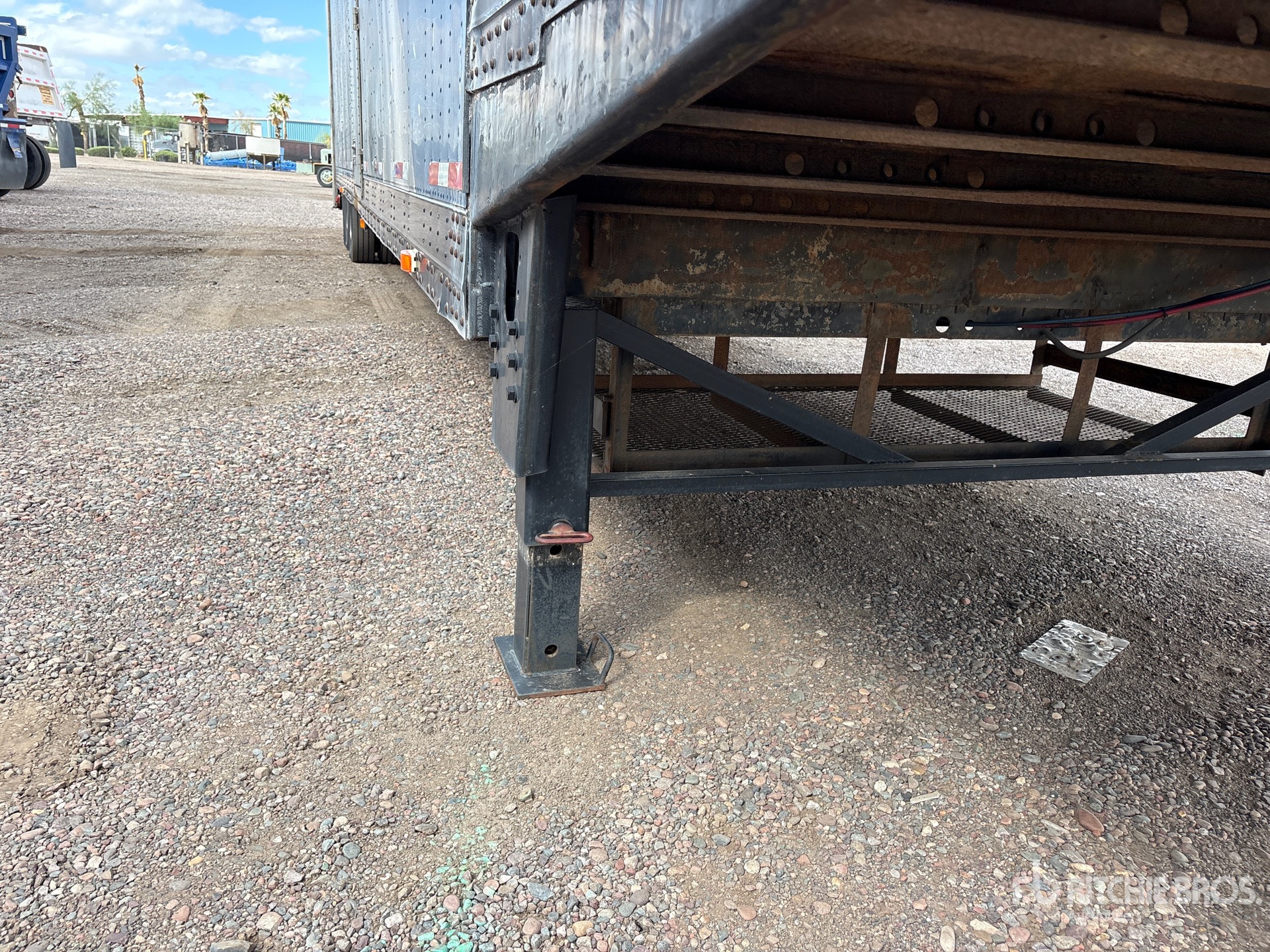 2003 Great Dane T/A 6 Car Enclosed