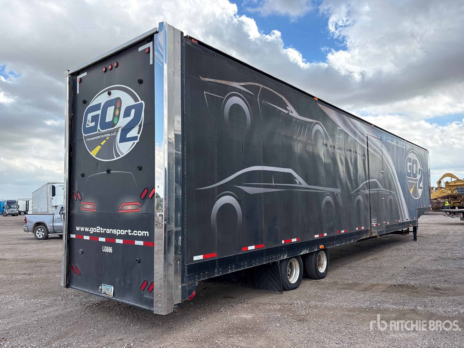 2003 Great Dane T/A 6 Car Enclosed
