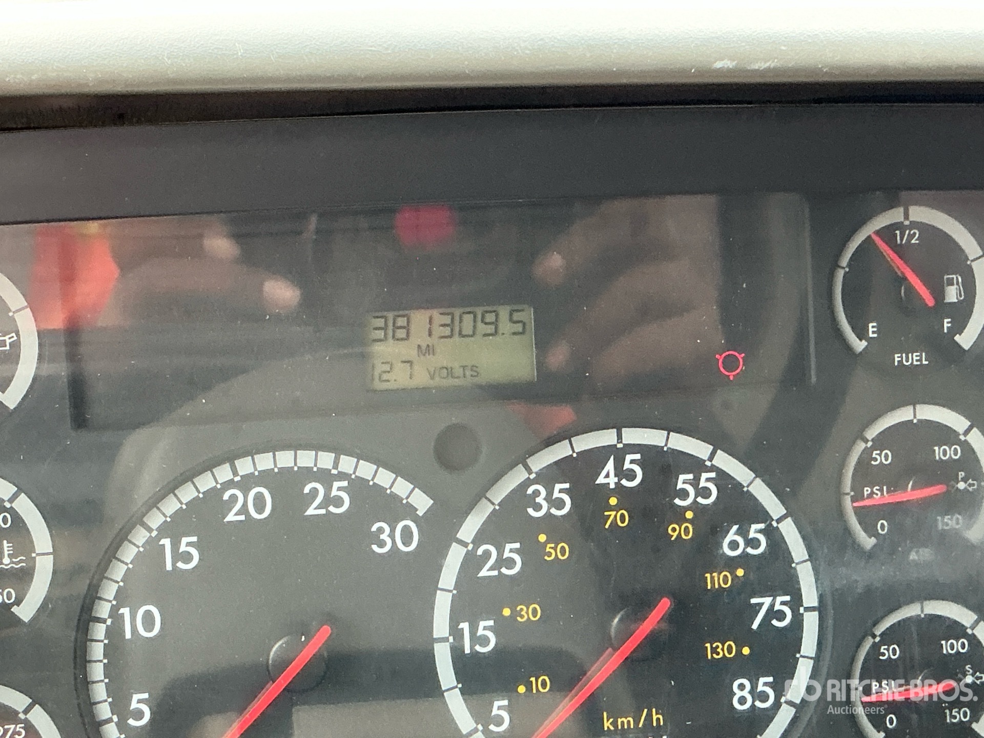 2004 Sterling LT9500
