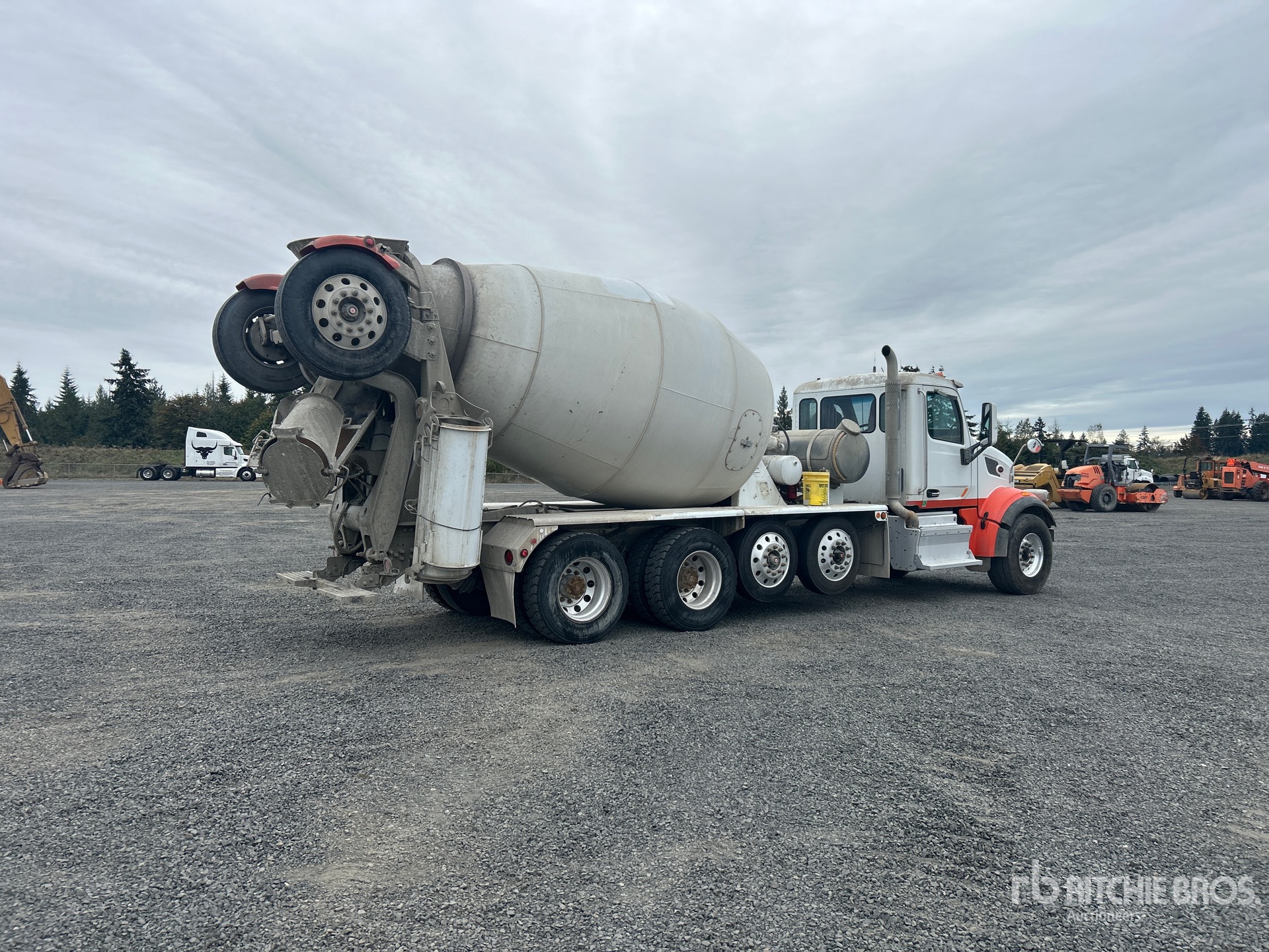 2017 Peterbilt 567