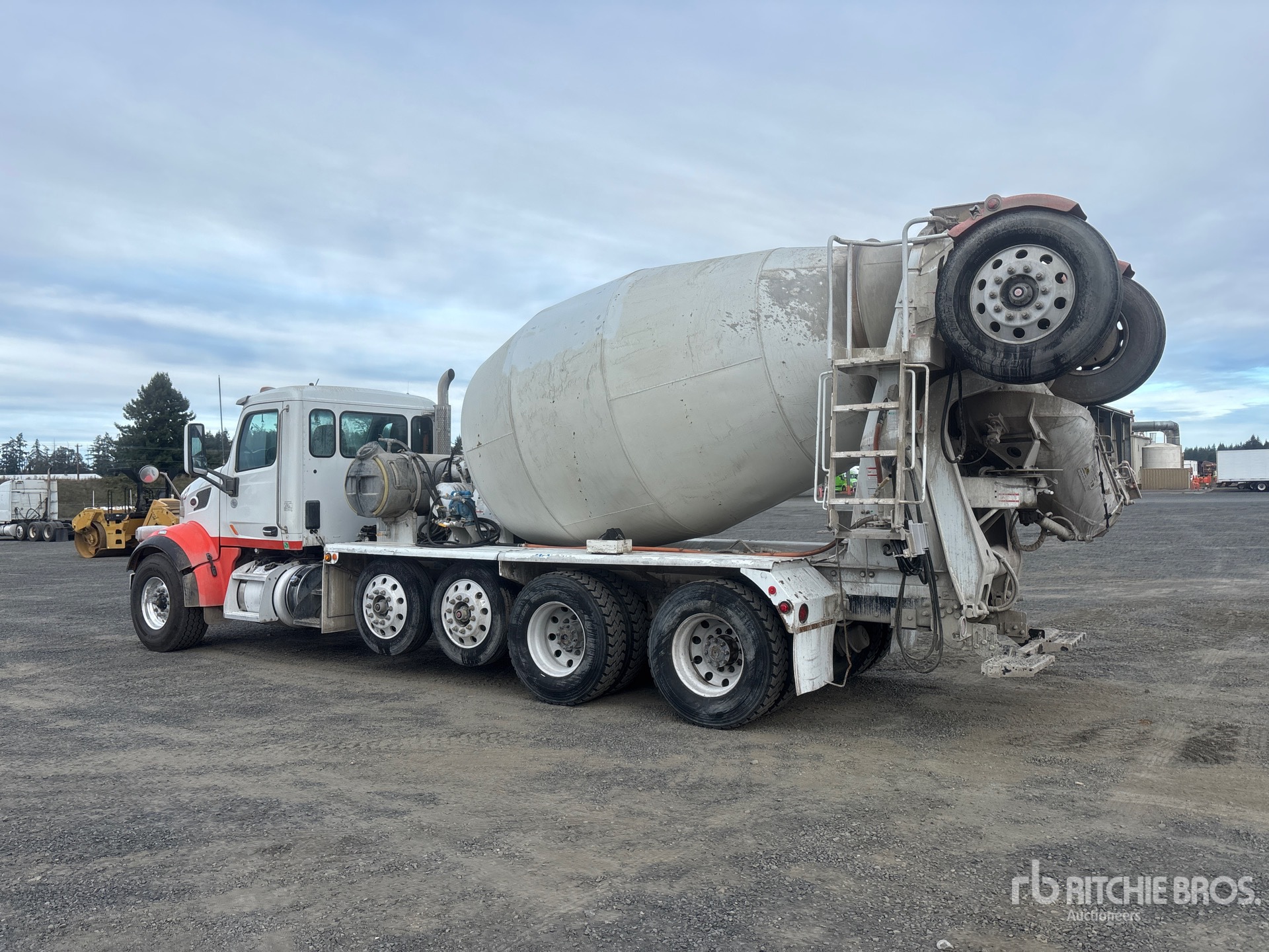 2017 Peterbilt 567