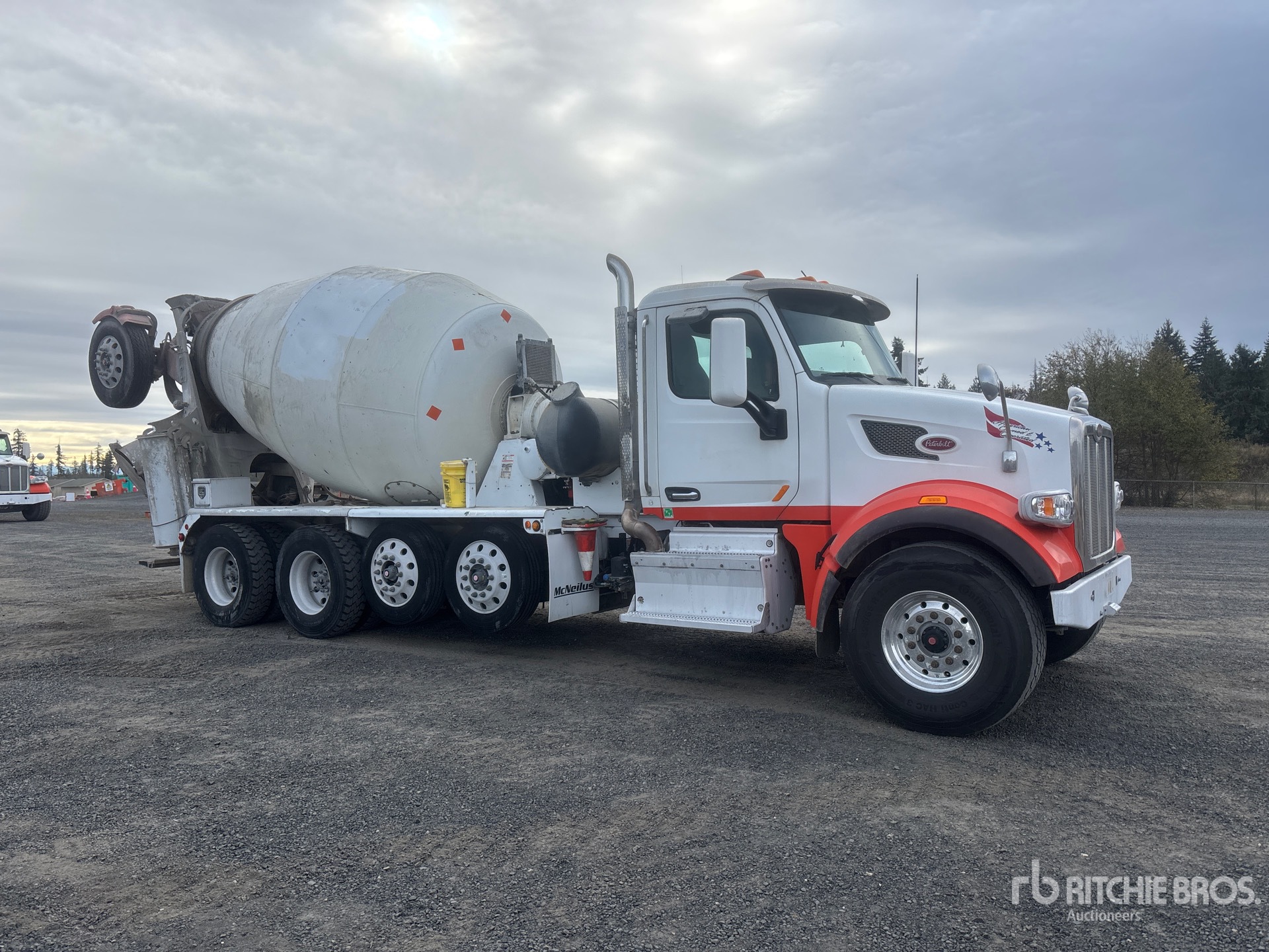 2017 Peterbilt 567