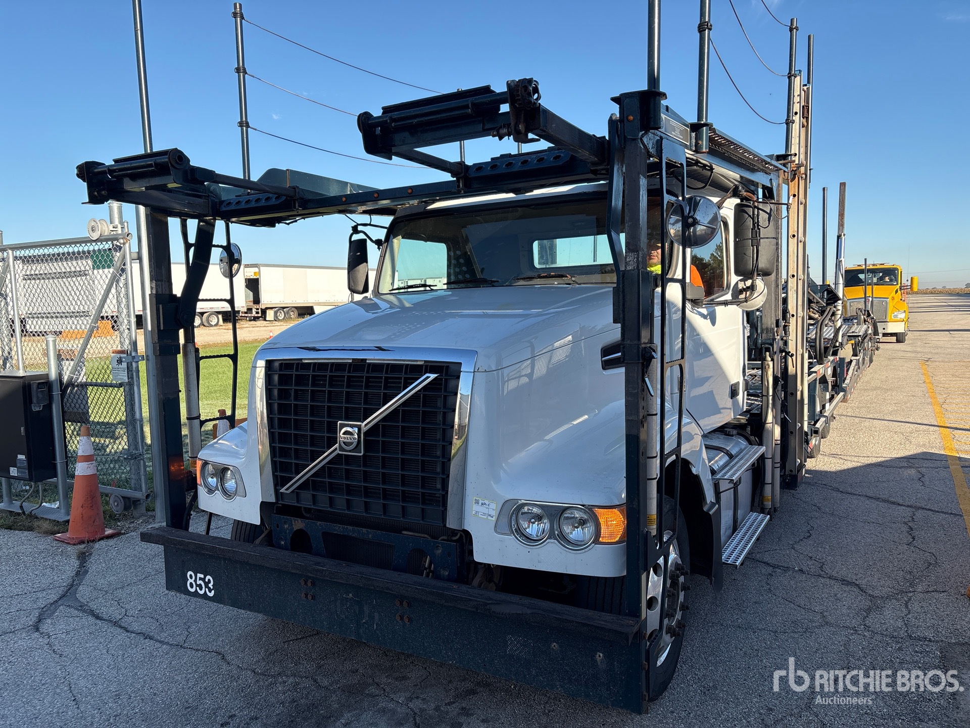 2015 Volvo VAH