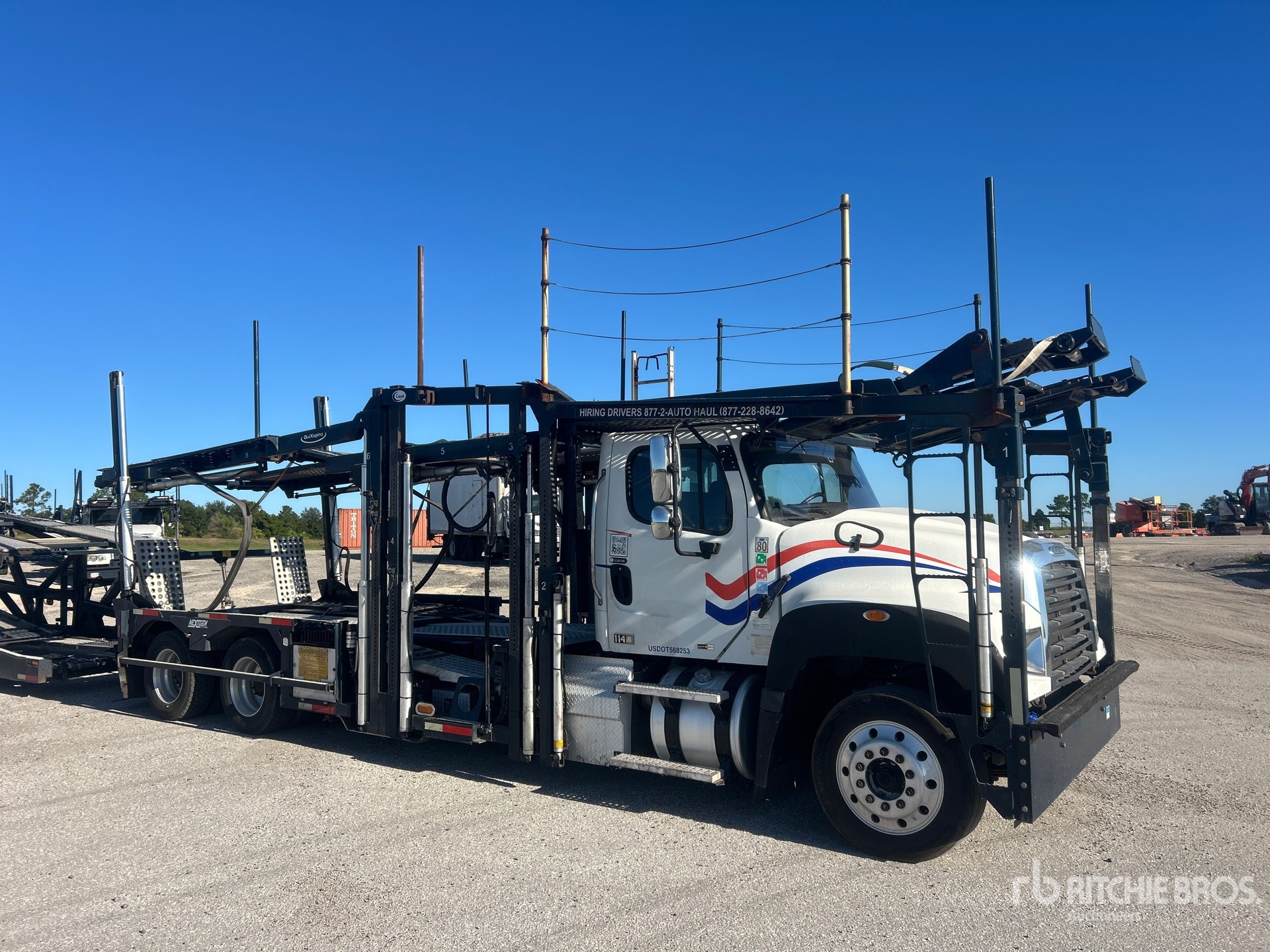 2015 Freightliner 114SD