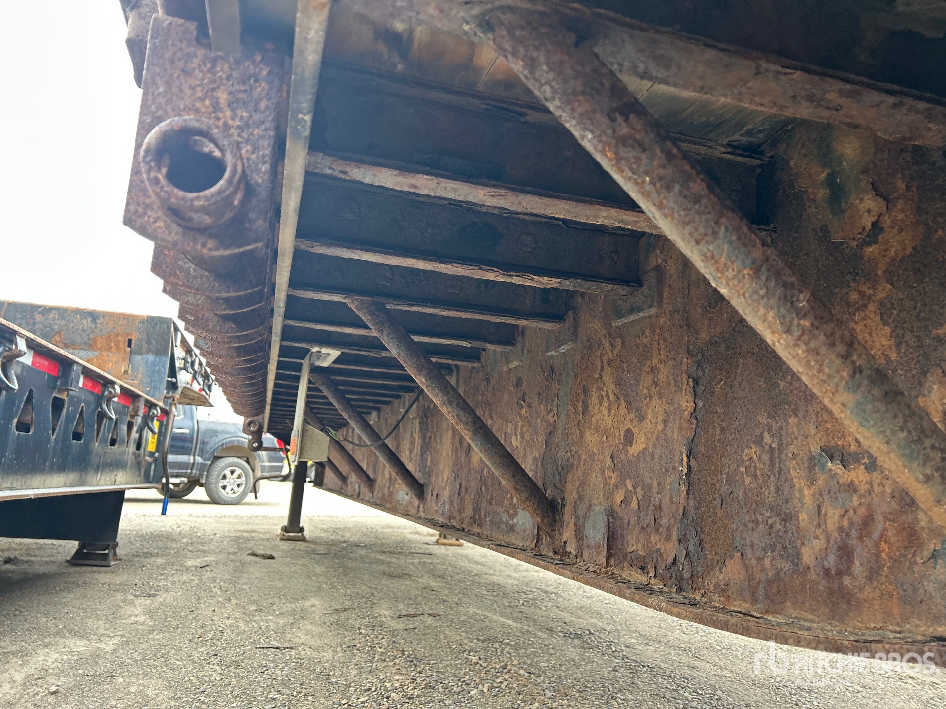2011 Load King  53 FT TRI/A
