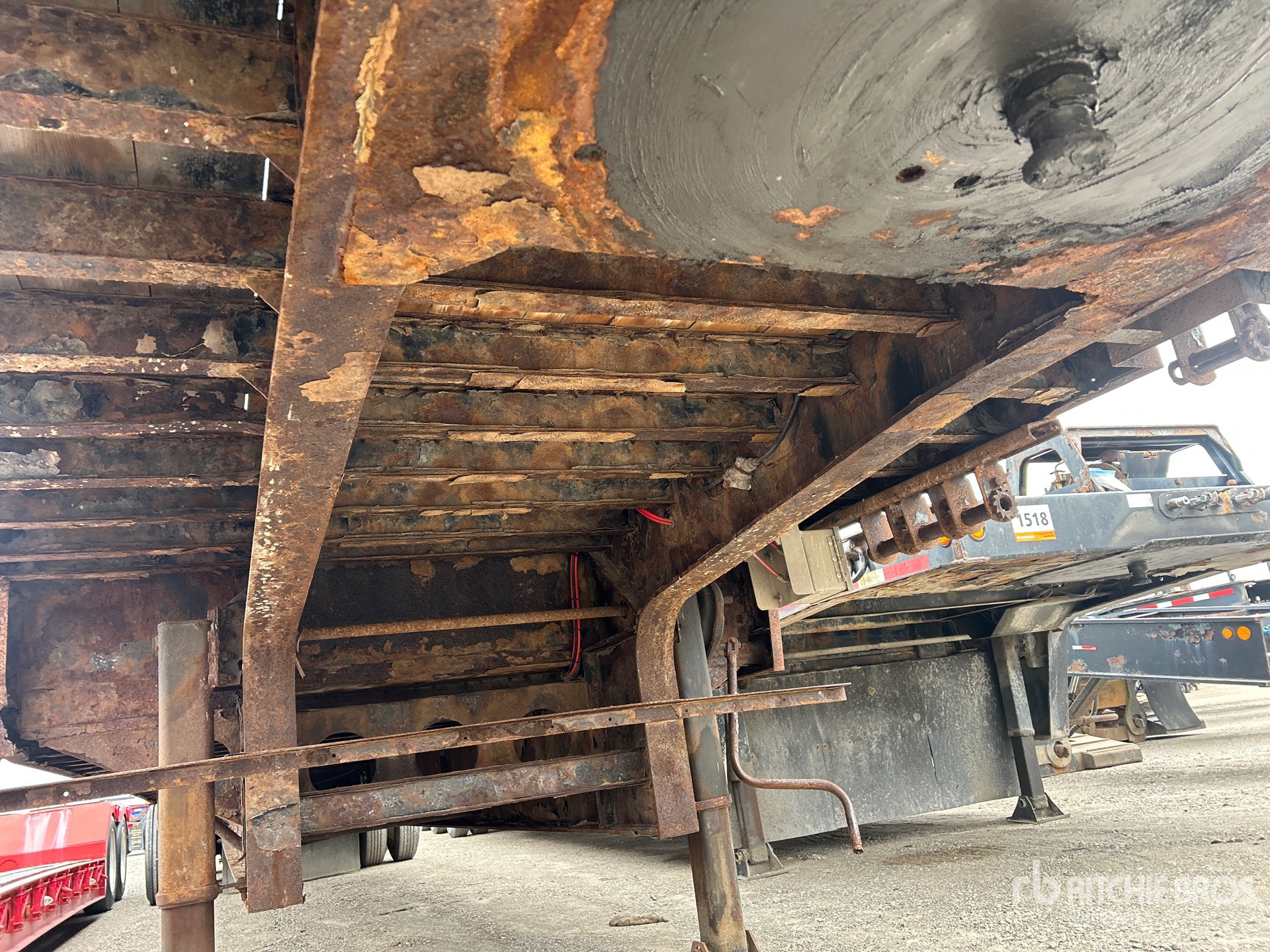 2011 Load King  53 FT TRI/A