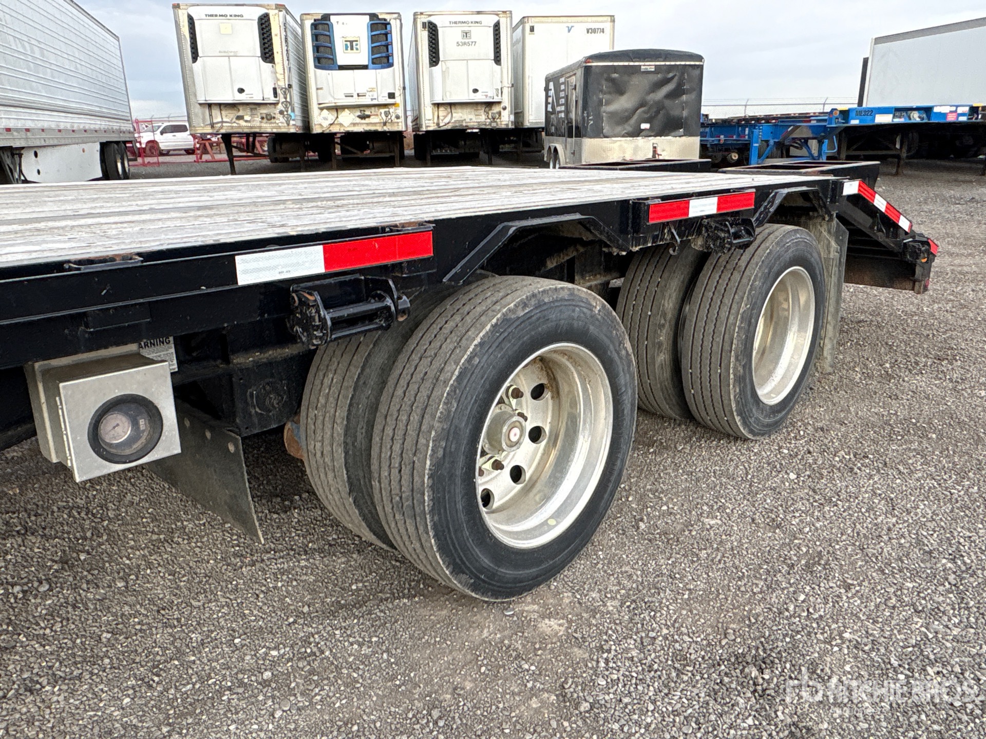 2011 Load King  T/A