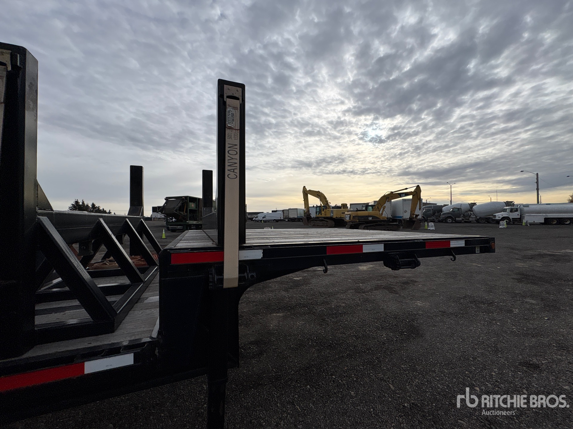 2011 Load King  T/A