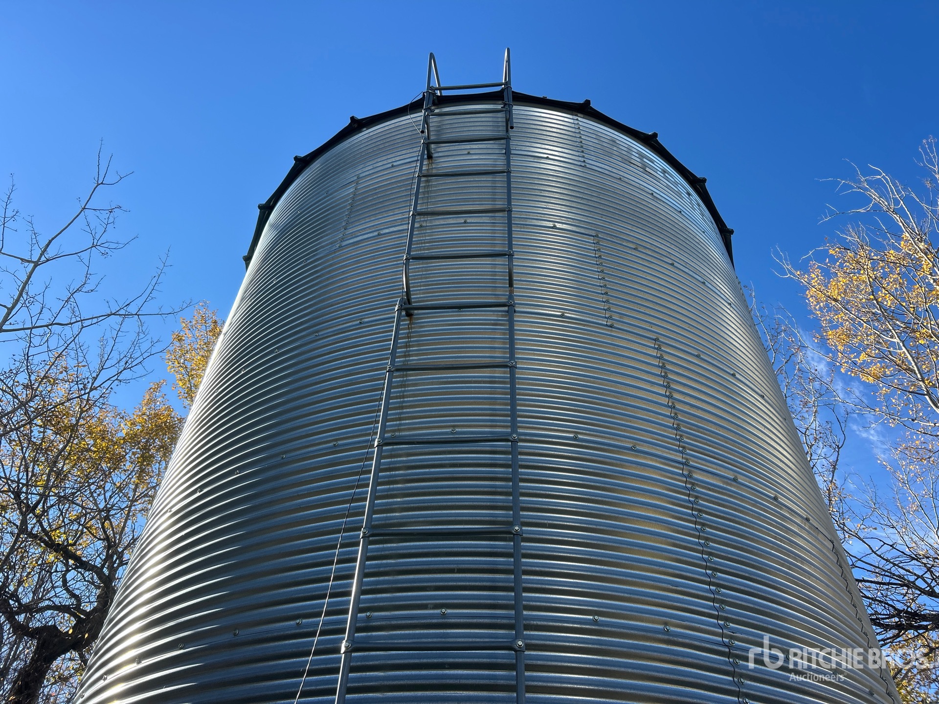 Westeel +/- 2000 BU 6 RING HOPPER