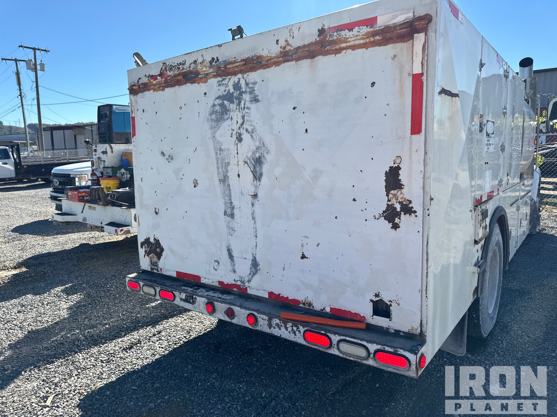 2008 Peterbilt T335