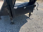 Trailer Chassis with Landing Gear / Tongue Jack