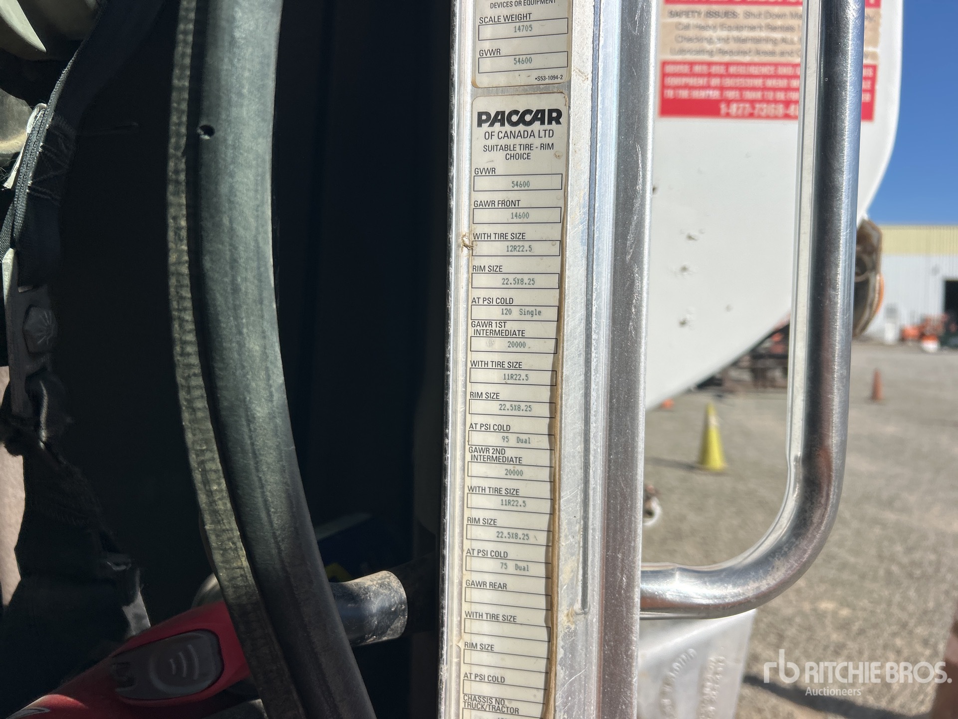 2014 Peterbilt 348