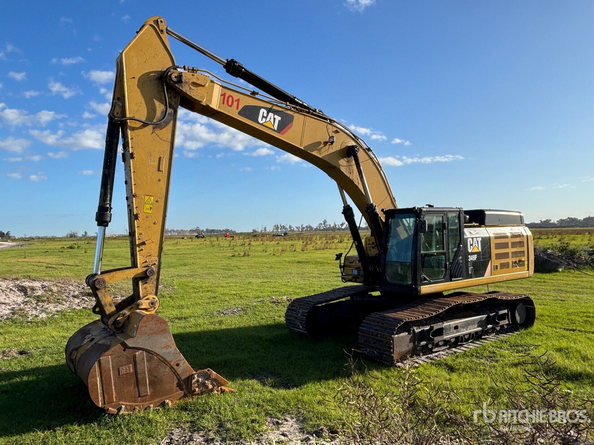 2020 Caterpillar 349F L
