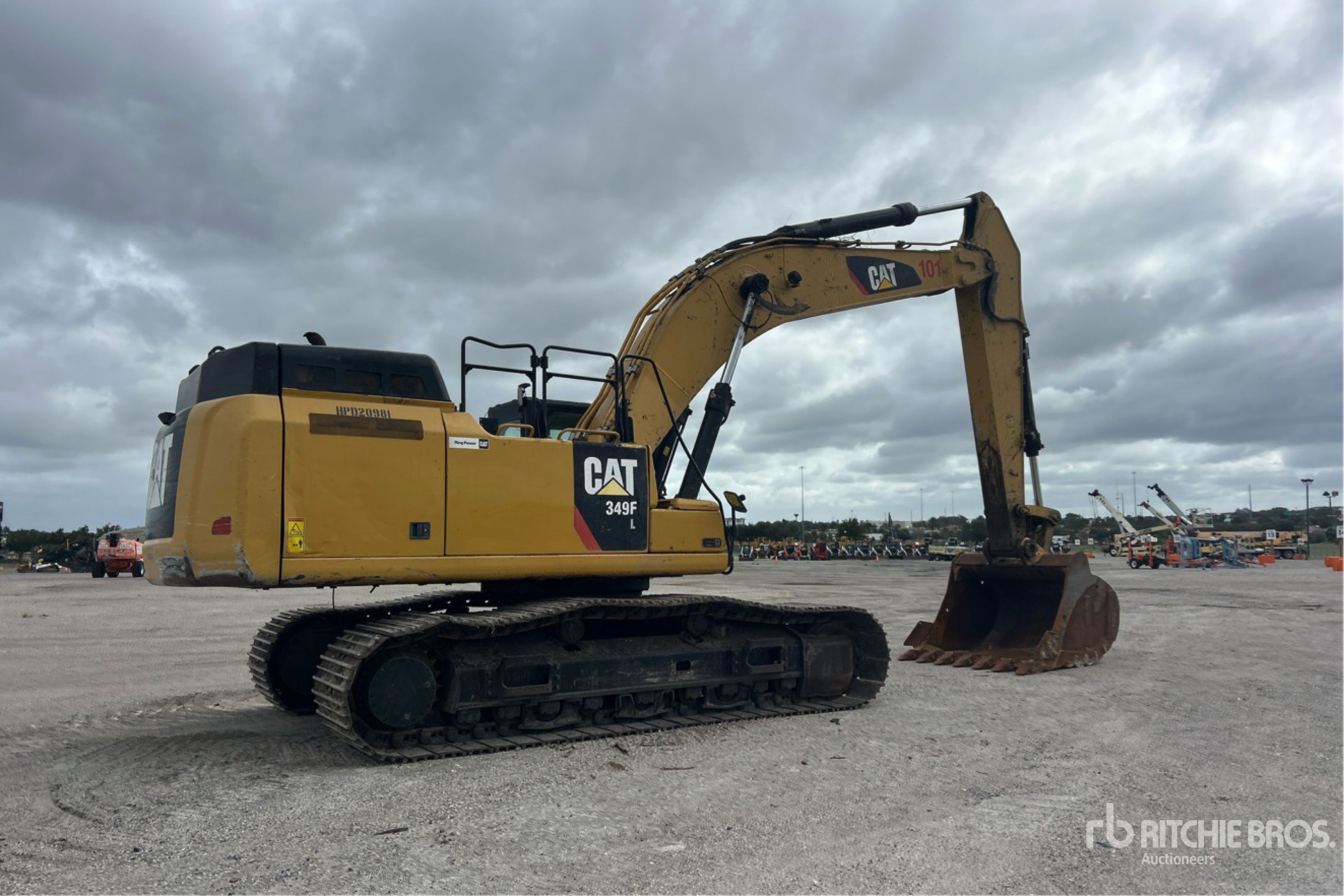 2020 Caterpillar 349F L