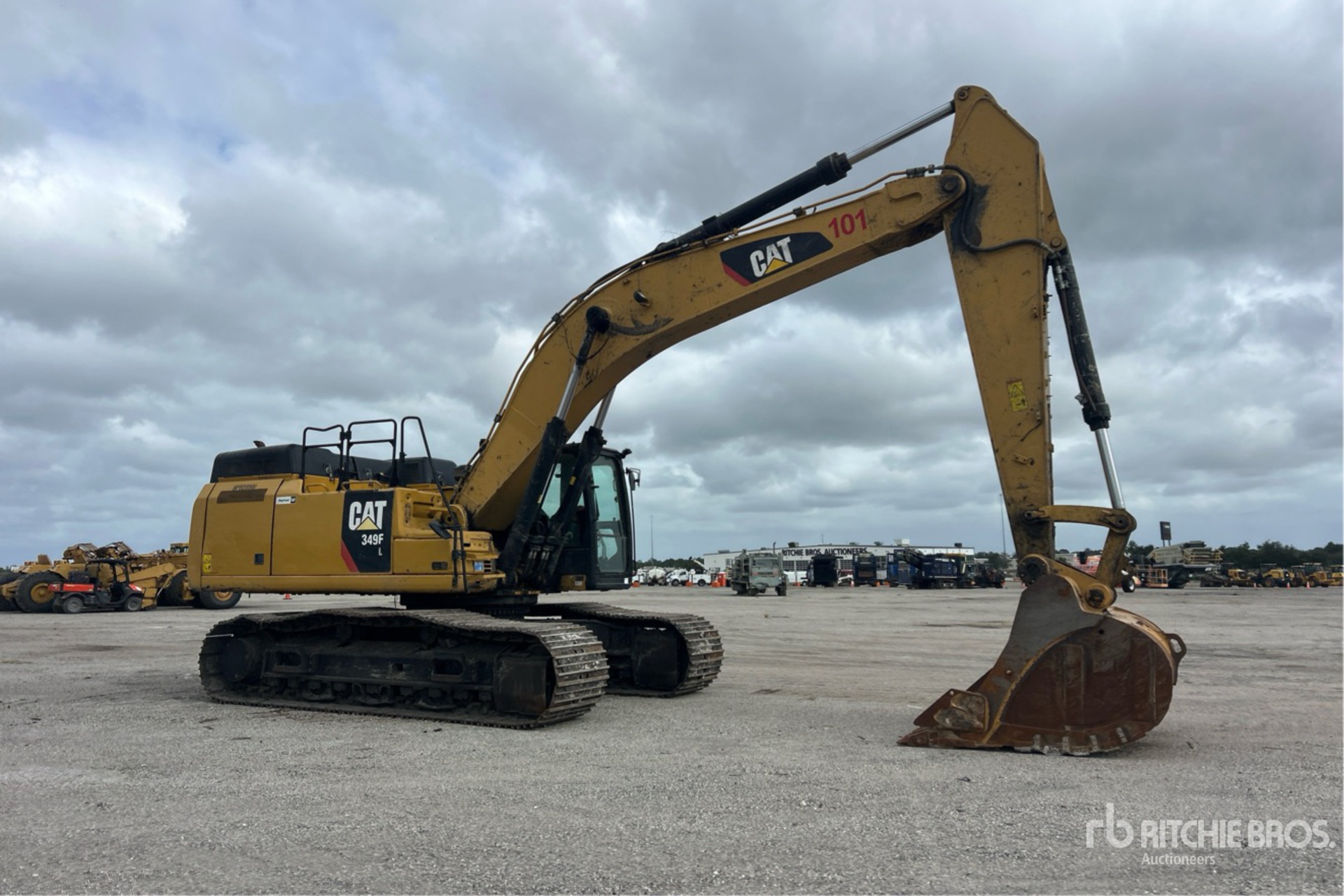 2020 Caterpillar 349F L