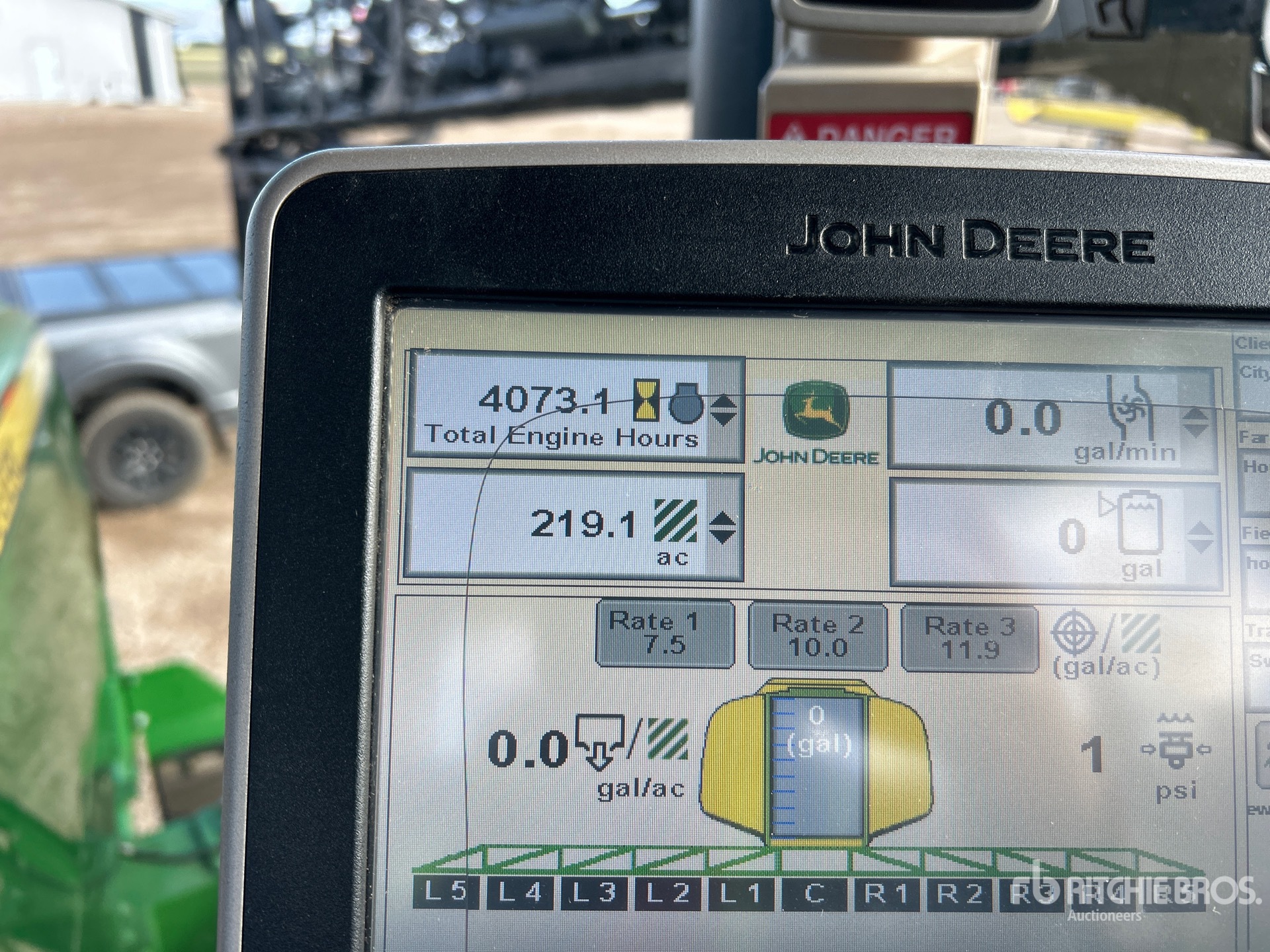 2014 John Deere 4940