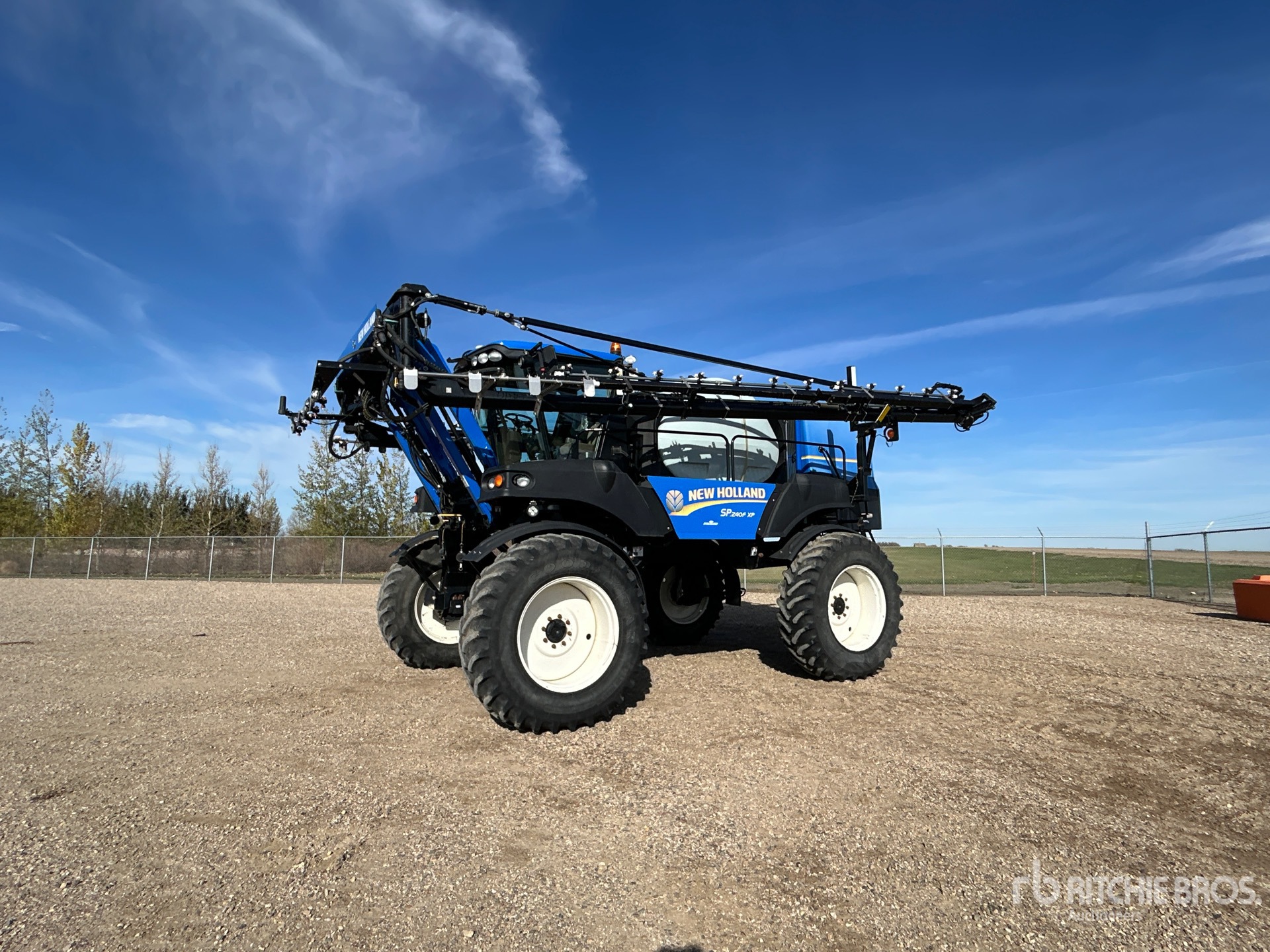2012 New Holland GAURDIAN SP.240