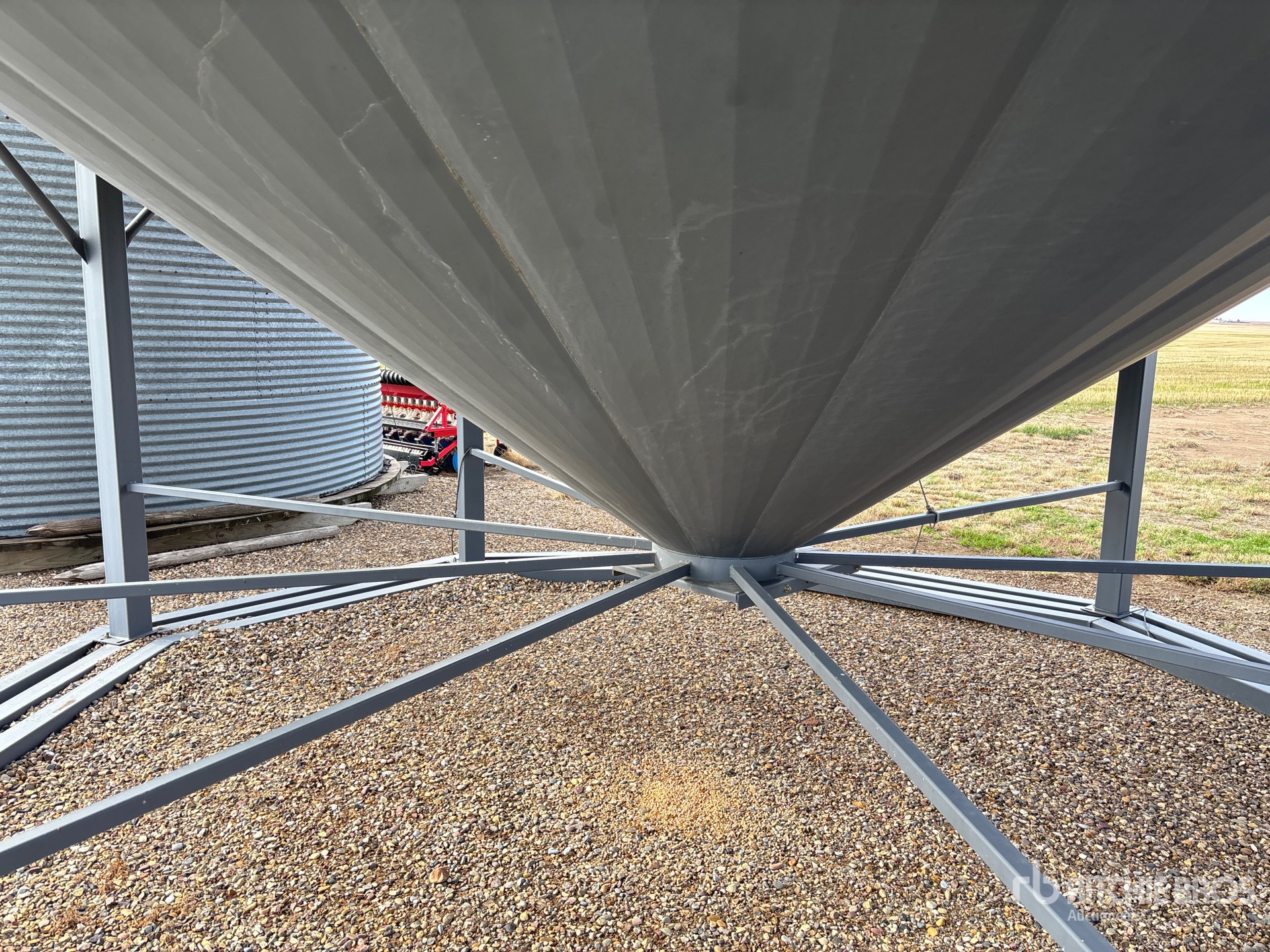 Westeel +/- 4000 BU 7 RING HOPPER