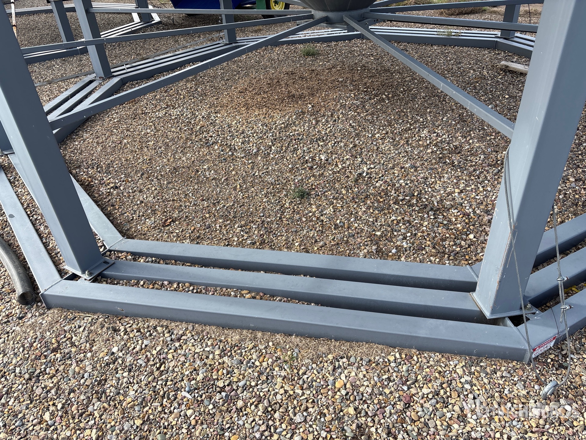 Westeel +/- 4000 BU 7 RING HOPPER