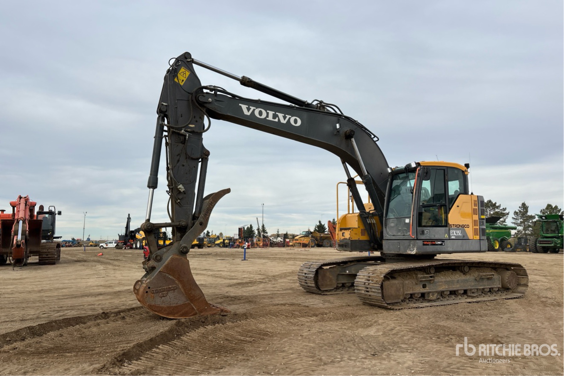 2016 Volvo ECR235E