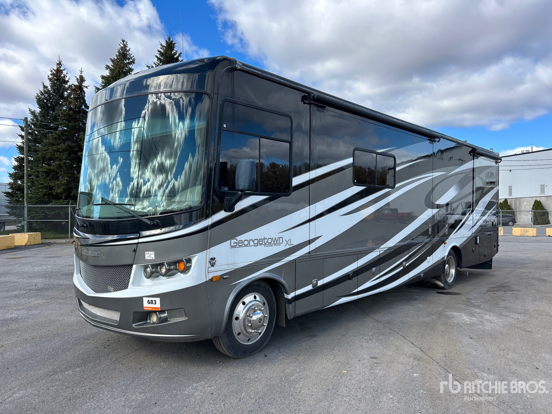 Photo of 2013 Forest River GEORGETOWN XL